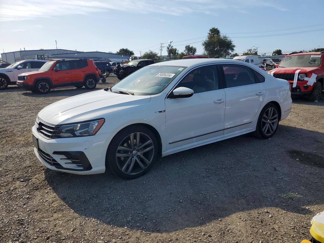 2017 Volkswagen Passat R-line White vin: 1VWDT7A33HC015934