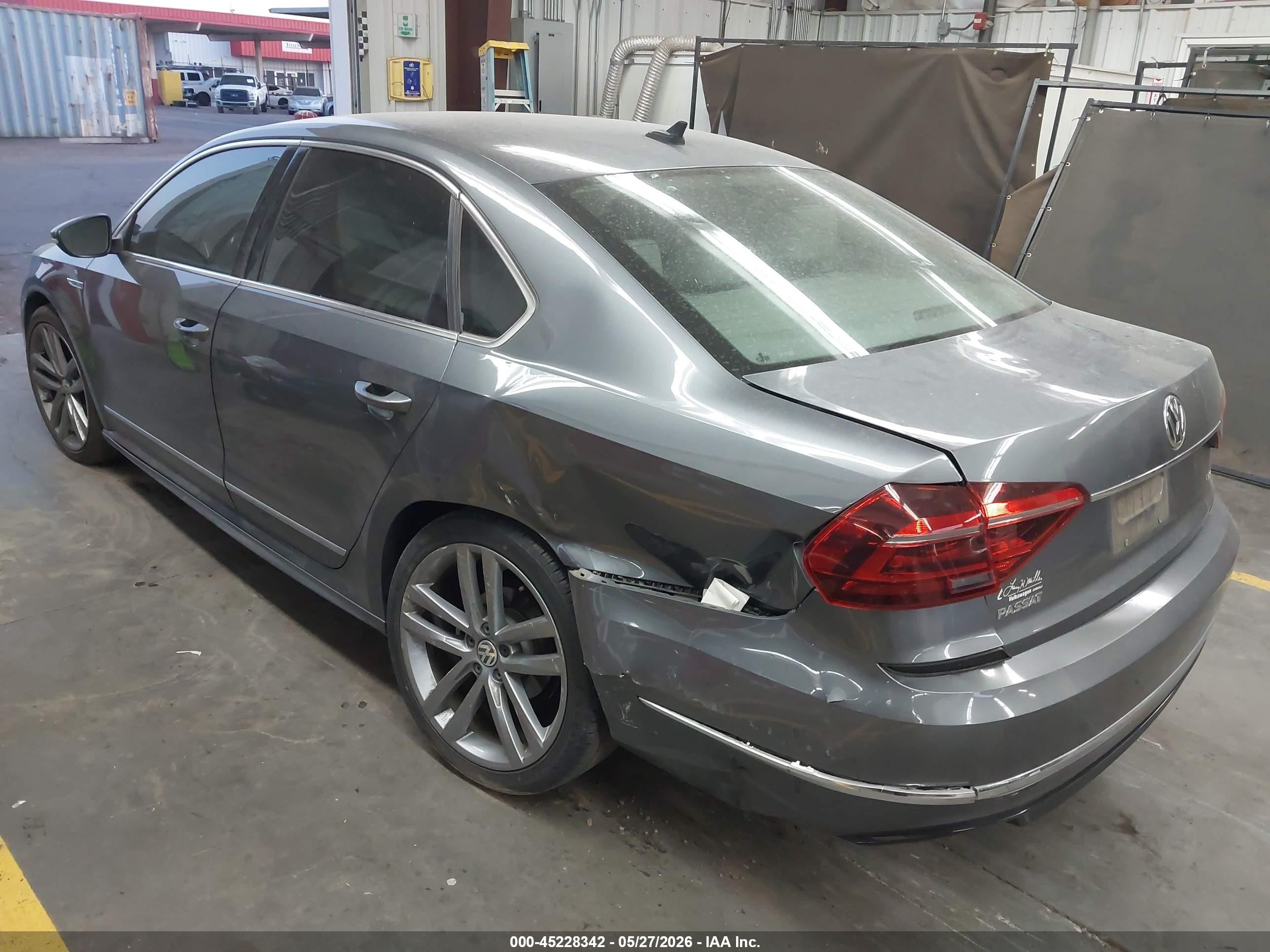 2017 Volkswagen Passat 1.8t R-line Gray vin: 1VWDT7A33HC042390