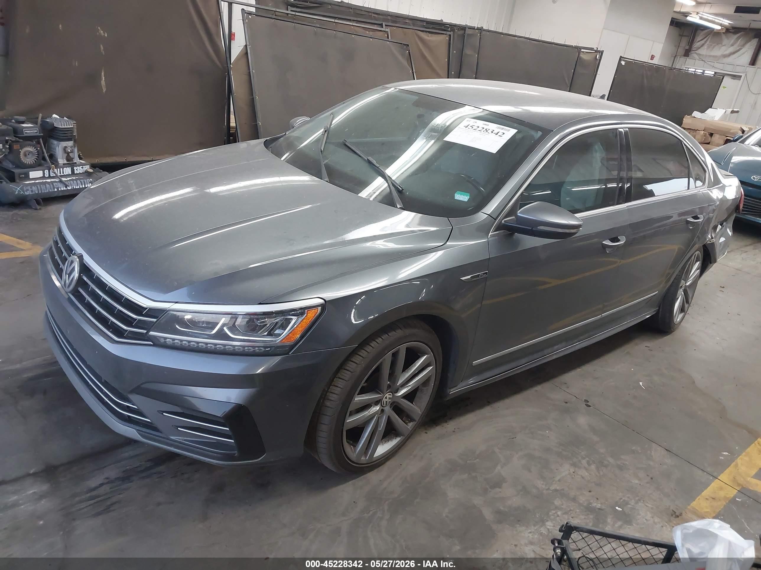 2017 Volkswagen Passat 1.8t R-line Gray vin: 1VWDT7A33HC042390
