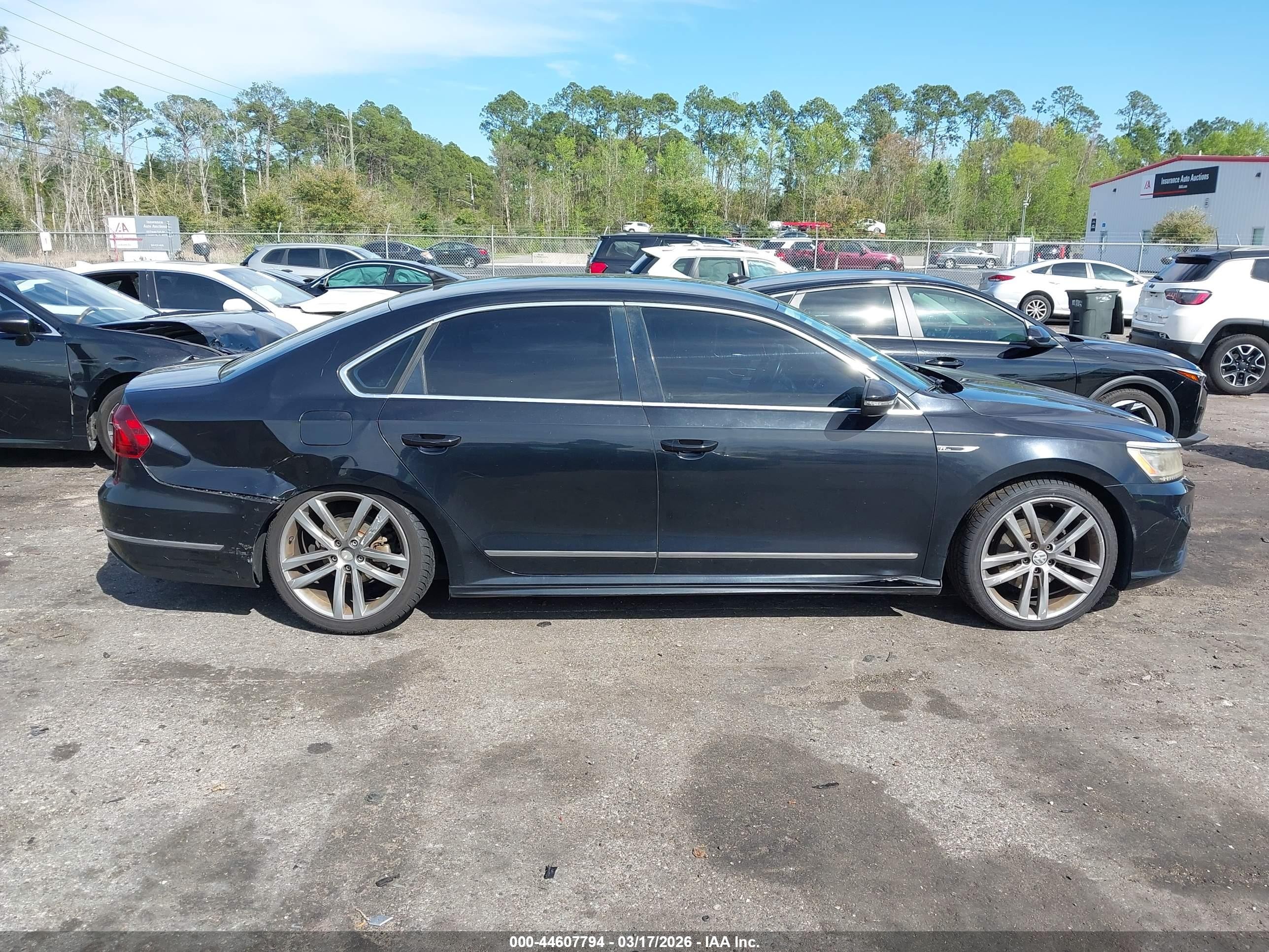 2017 Volkswagen Passat 1.8t R-line Black vin: 1VWDT7A35HC011643