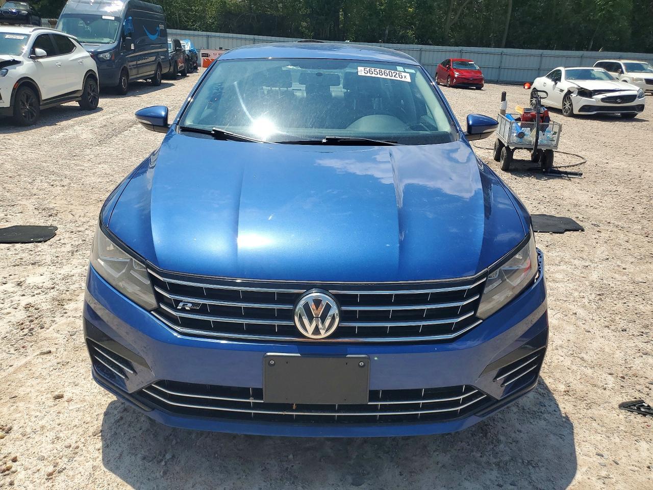 2017 Volkswagen Passat R-line Blue vin: 1VWDT7A35HC060695
