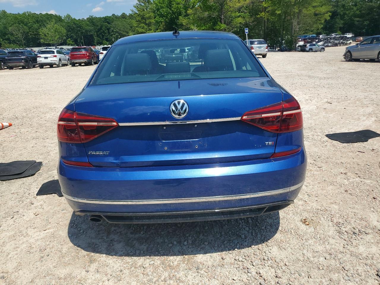 2017 Volkswagen Passat R-line Blue vin: 1VWDT7A35HC060695