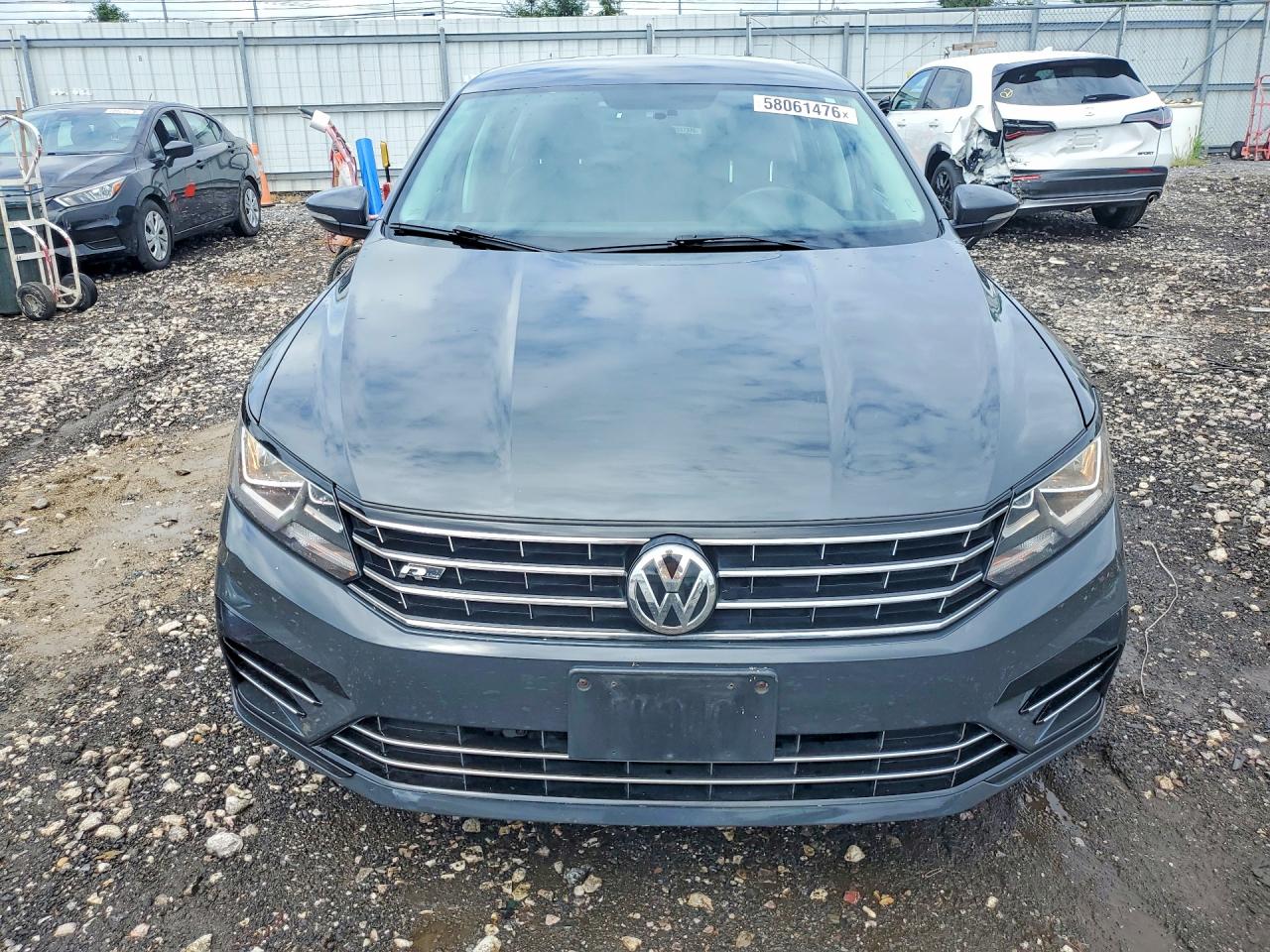 2017 Volkswagen Passat R-line Gray vin: 1VWDT7A36HC046269