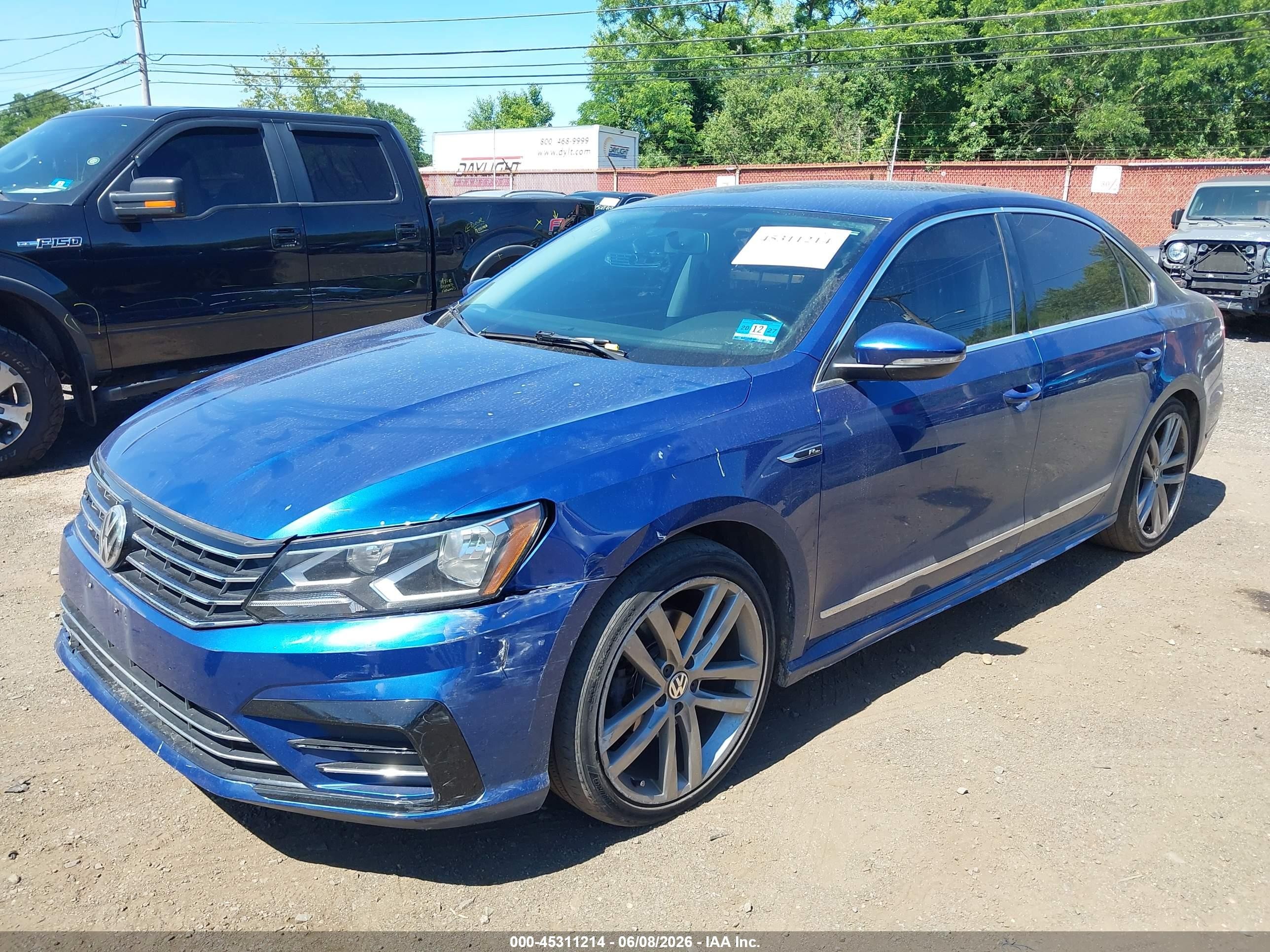 2017 Volkswagen Passat 1.8t R-line Blue vin: 1VWDT7A37HC063520