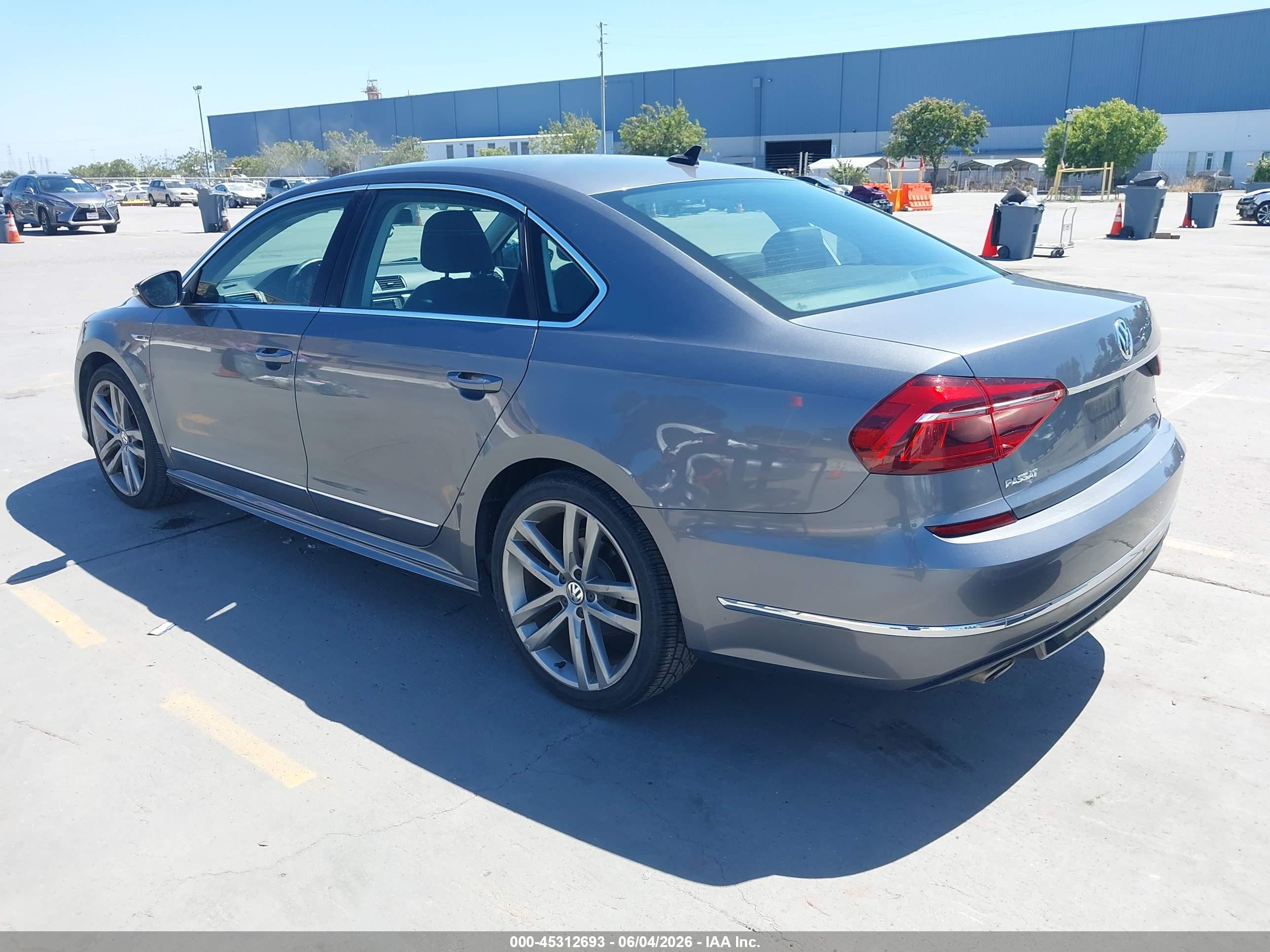 2017 Volkswagen Passat 1.8t R-line Gray vin: 1VWDT7A39HC055192