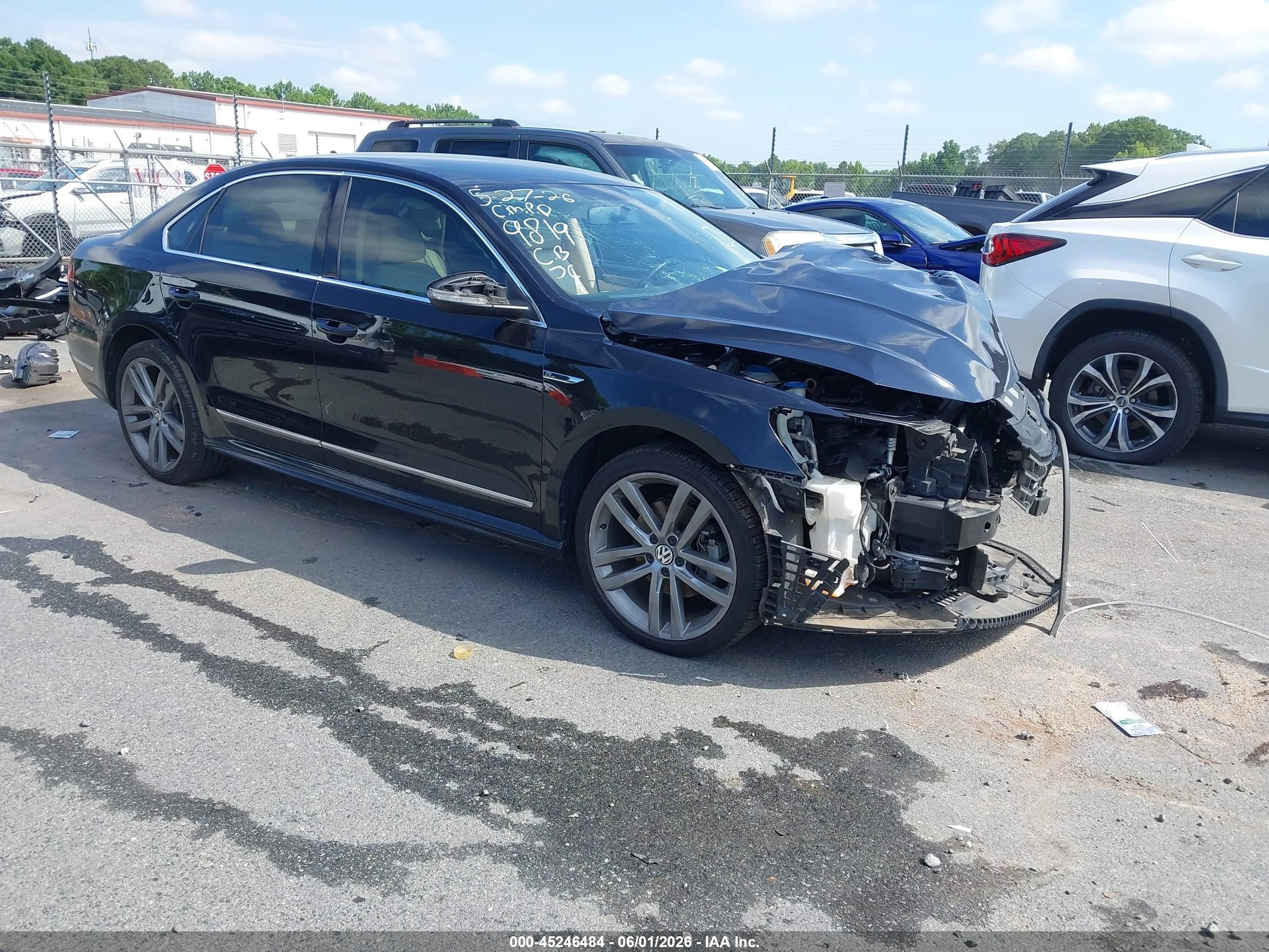 1VWDT7A39HC069819