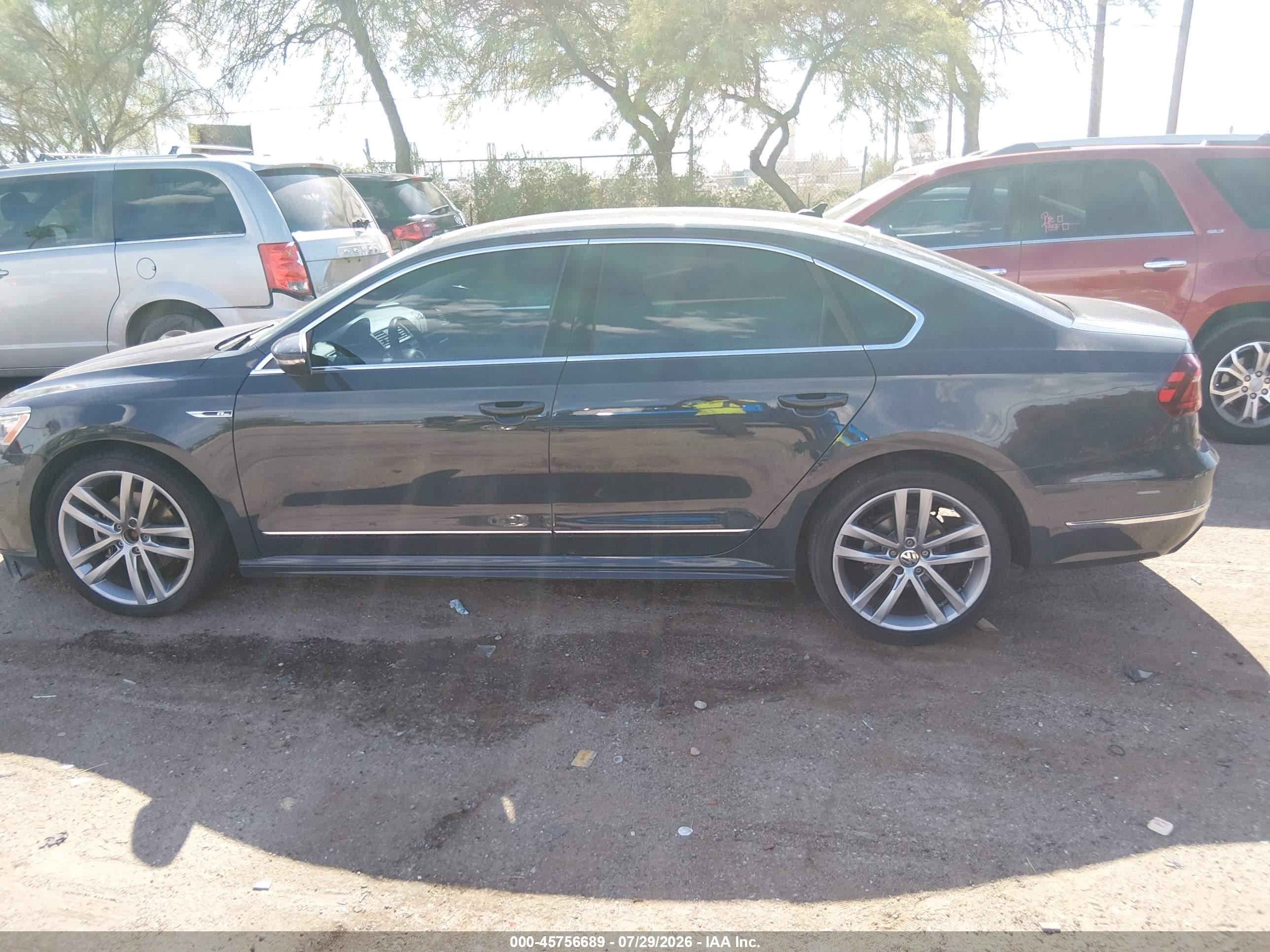 2017 Volkswagen Passat 1.8t R-line Gray vin: 1VWDT7A3XHC027417