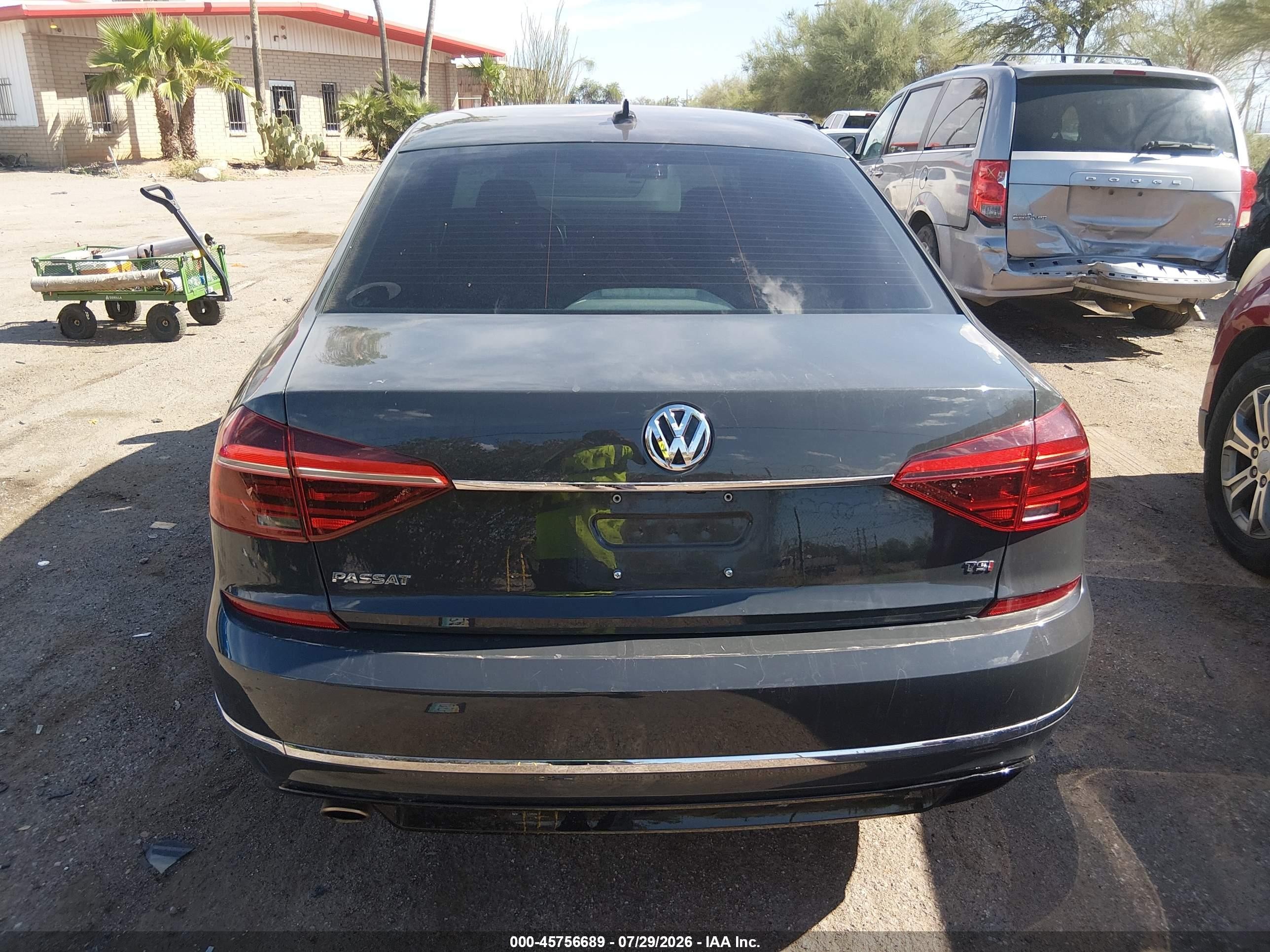 2017 Volkswagen Passat 1.8t R-line Gray vin: 1VWDT7A3XHC027417