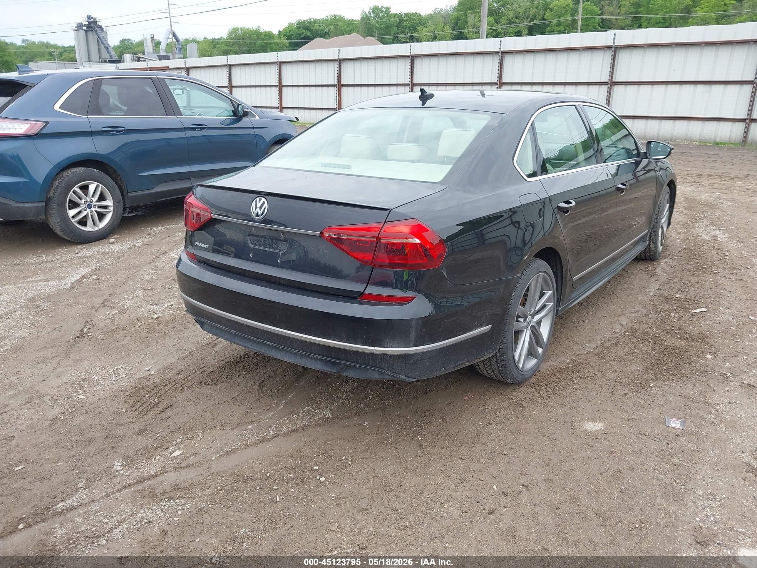 2017 Volkswagen Passat 1.8t R-line Blue vin: 1VWDT7A3XHC044153