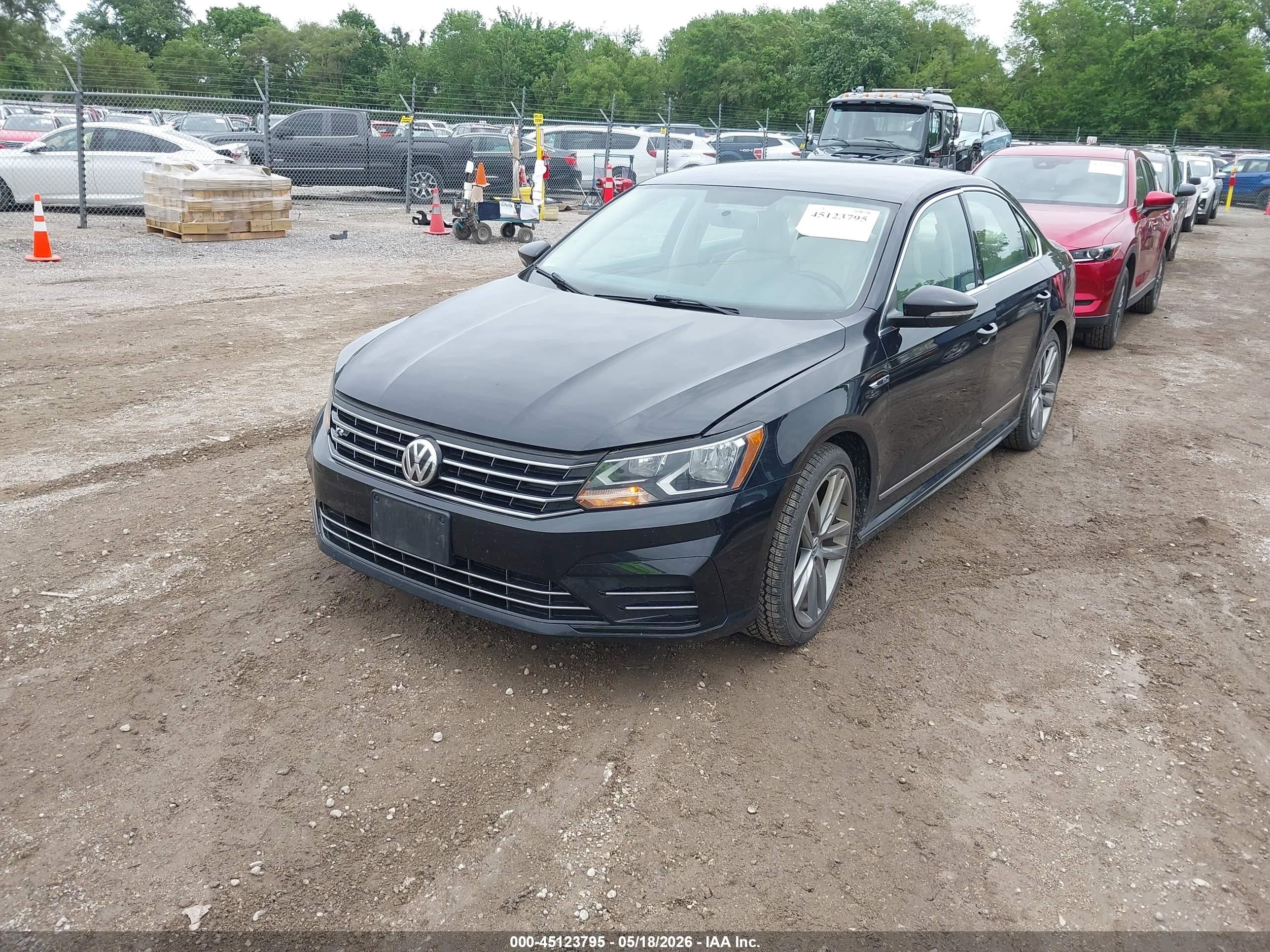 2017 Volkswagen Passat 1.8t R-line Blue vin: 1VWDT7A3XHC044153