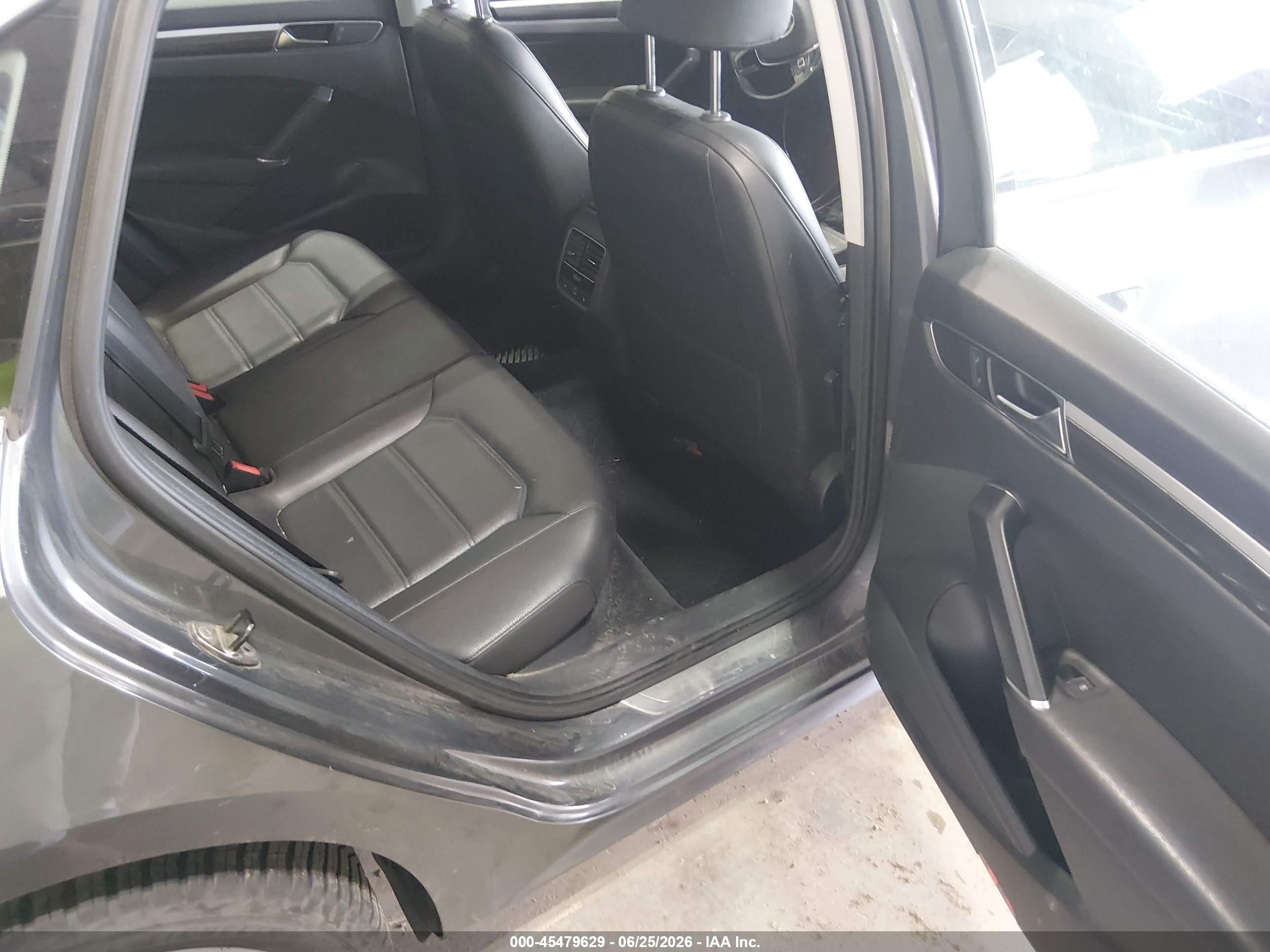 2017 Volkswagen Passat 1.8t Se Gray vin: 1VWGT7A33HC035016