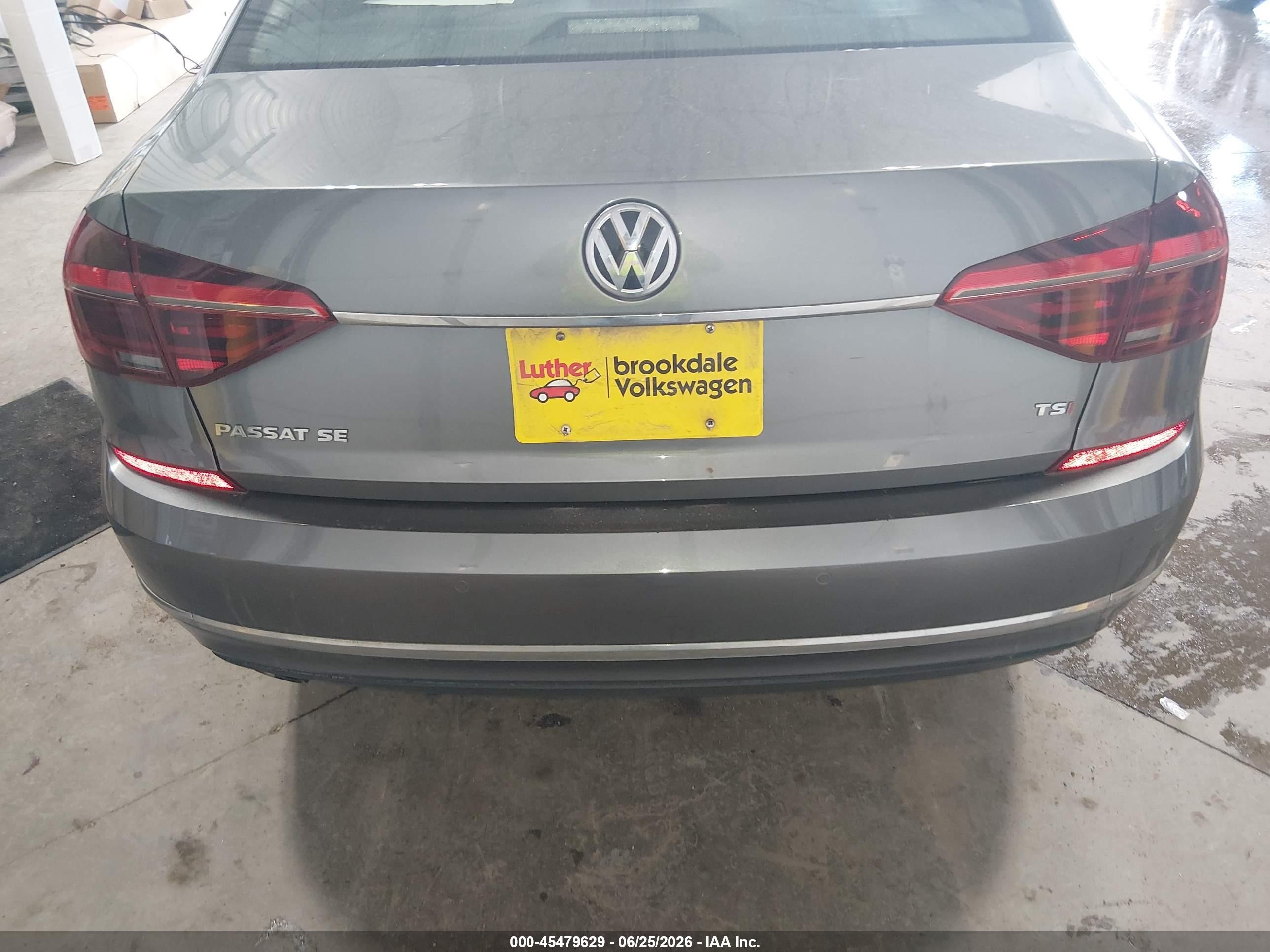2017 Volkswagen Passat 1.8t Se Gray vin: 1VWGT7A33HC035016
