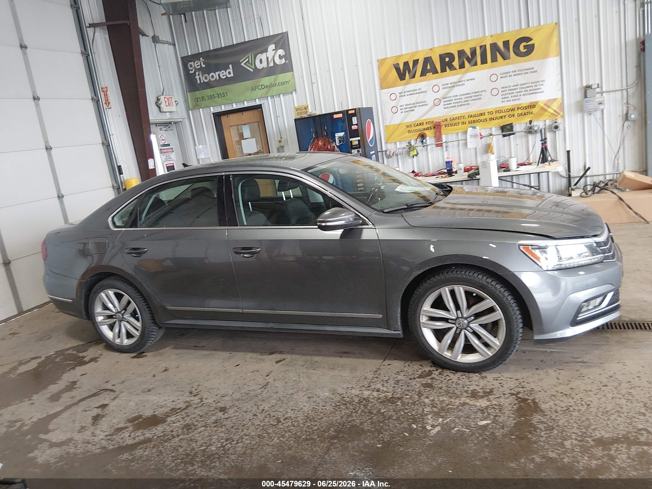 2017 Volkswagen Passat 1.8t Se Gray vin: 1VWGT7A33HC035016