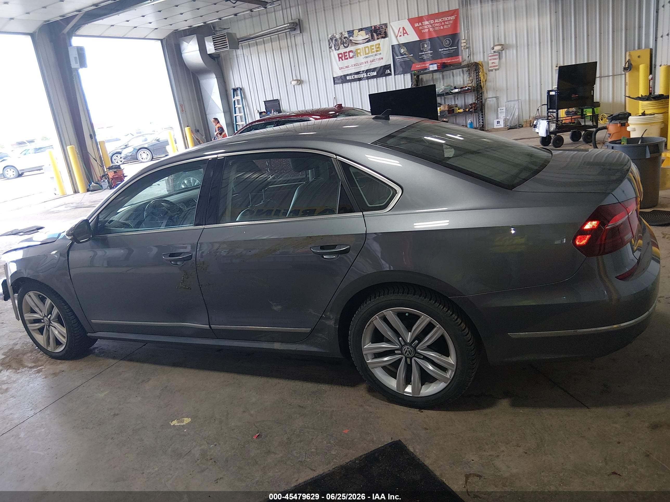2017 Volkswagen Passat 1.8t Se Gray vin: 1VWGT7A33HC035016