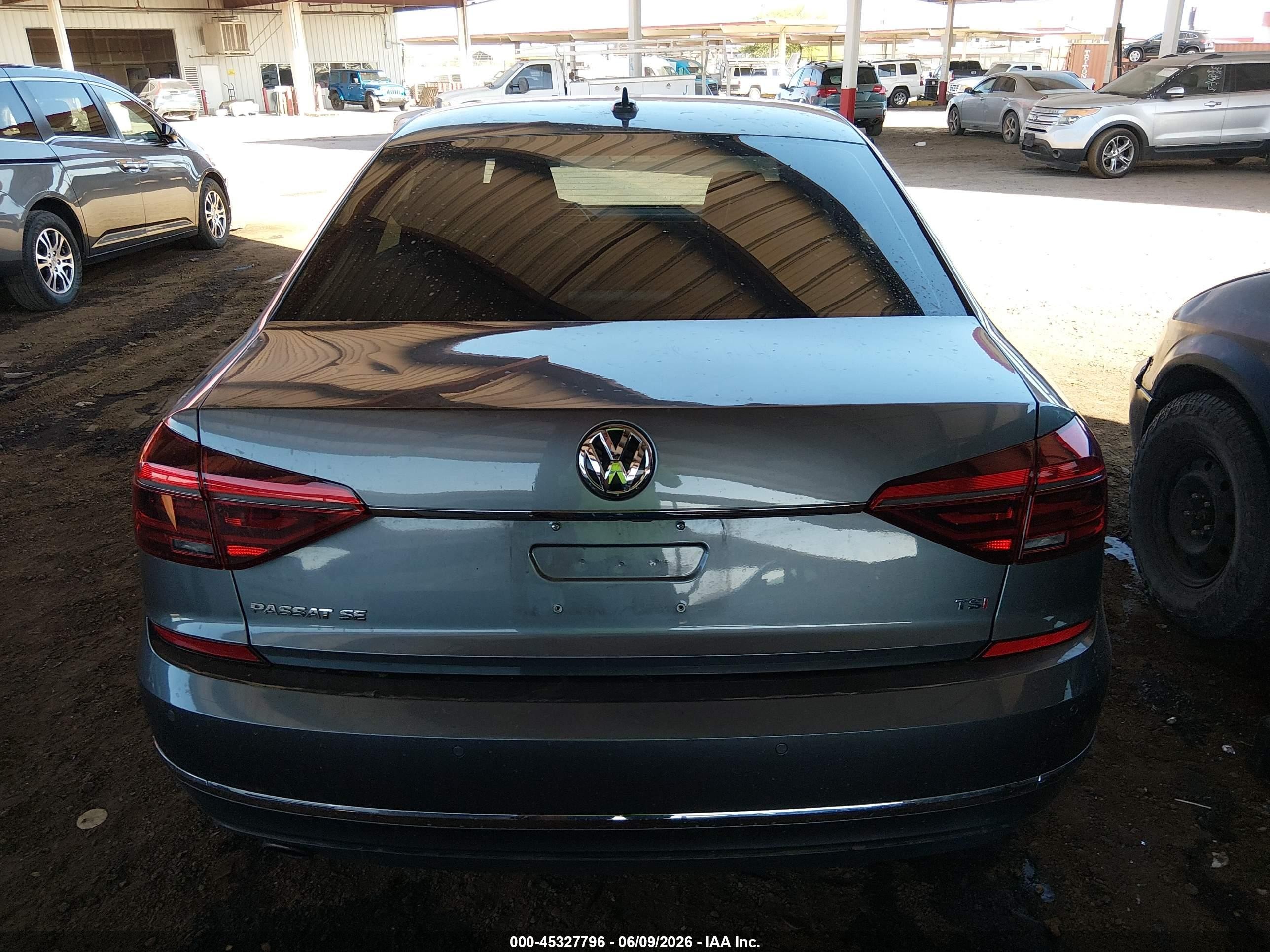 2017 Volkswagen Passat 1.8t Se Gray vin: 1VWGT7A33HC049126