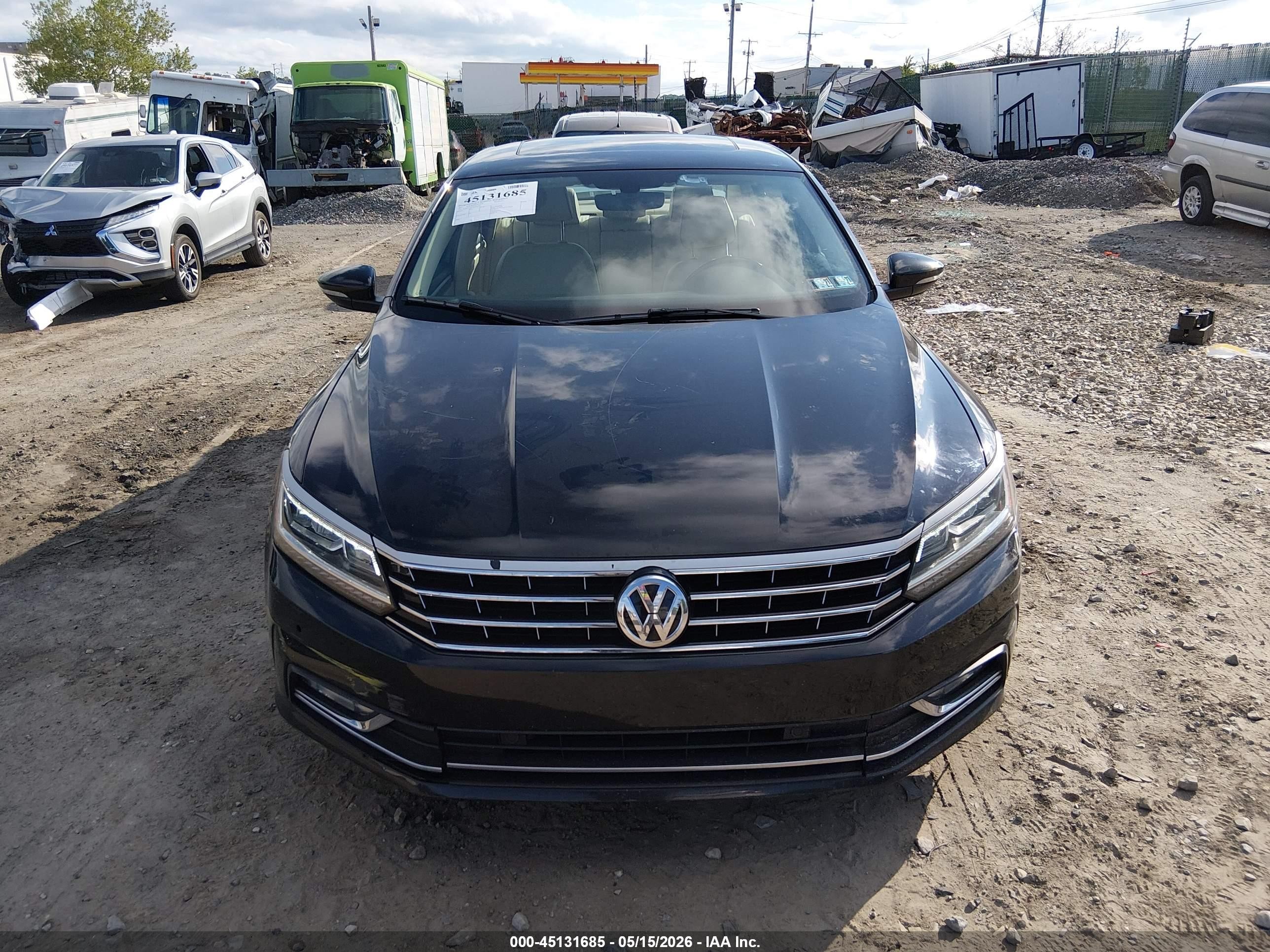 2017 Volkswagen Passat 1.8t Se Black vin: 1VWGT7A39HC030385