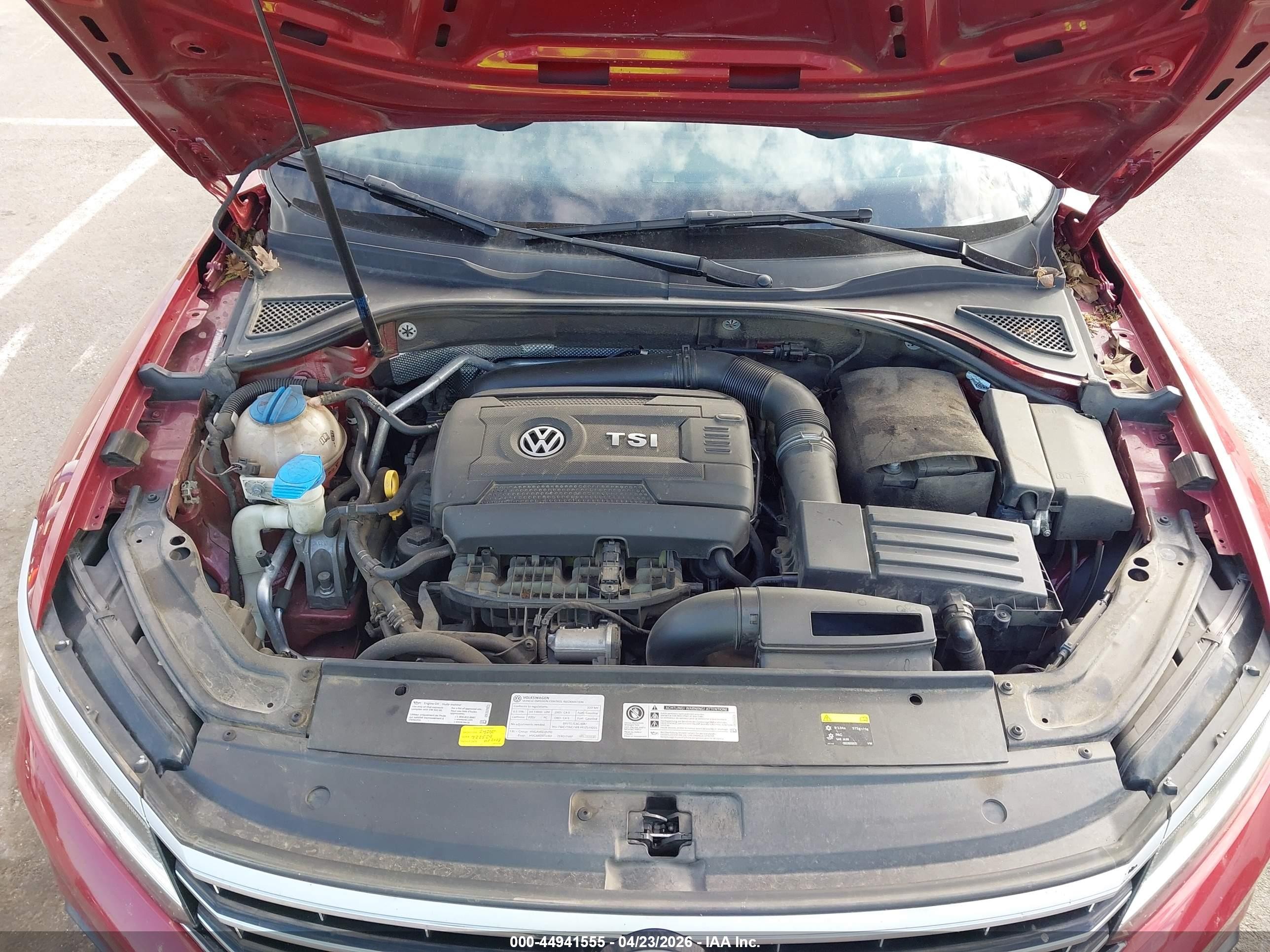 2017 Volkswagen Passat 1.8t Se Red vin: 1VWGT7A3XHC078445