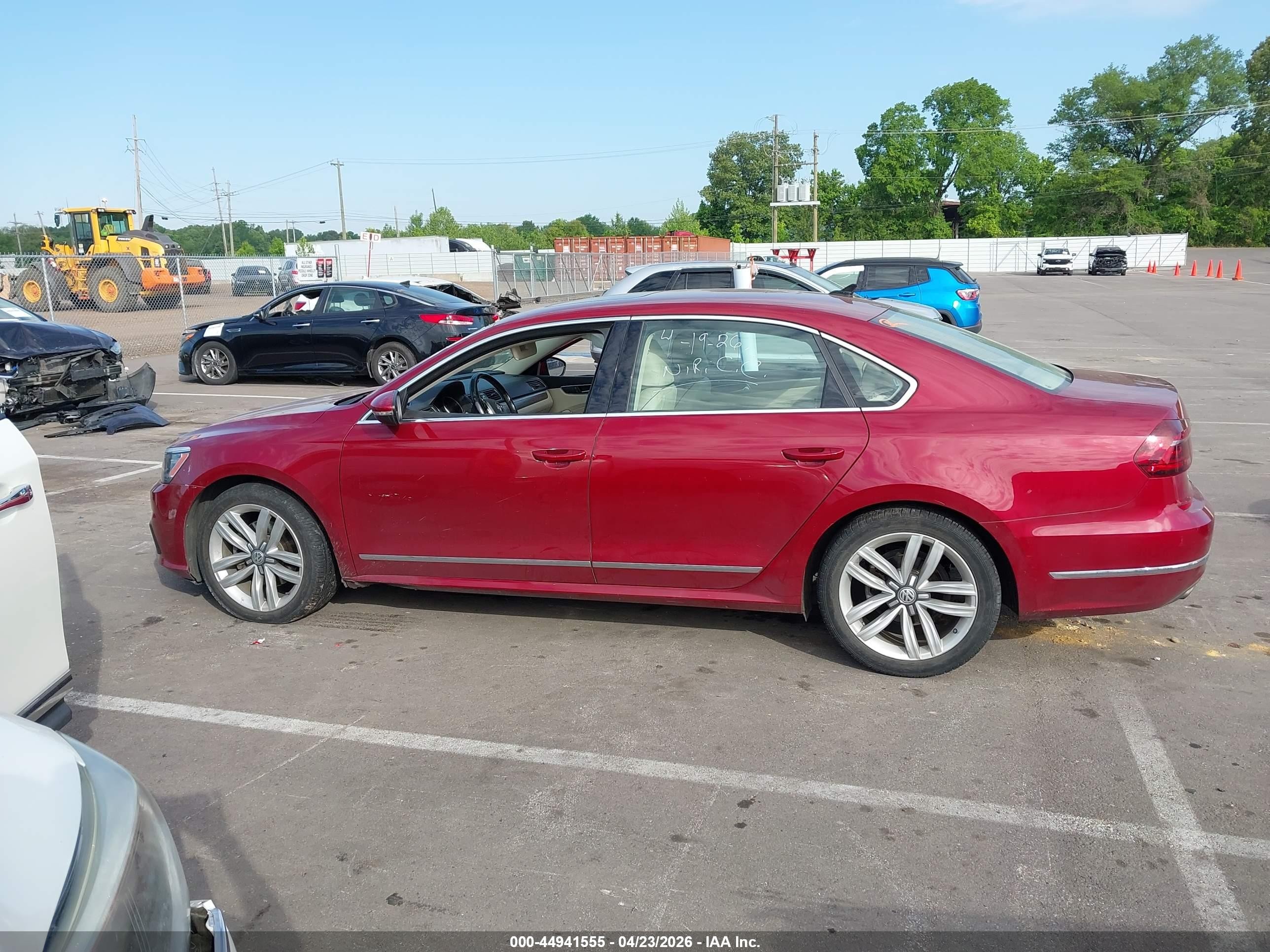 2017 Volkswagen Passat 1.8t Se Red vin: 1VWGT7A3XHC078445