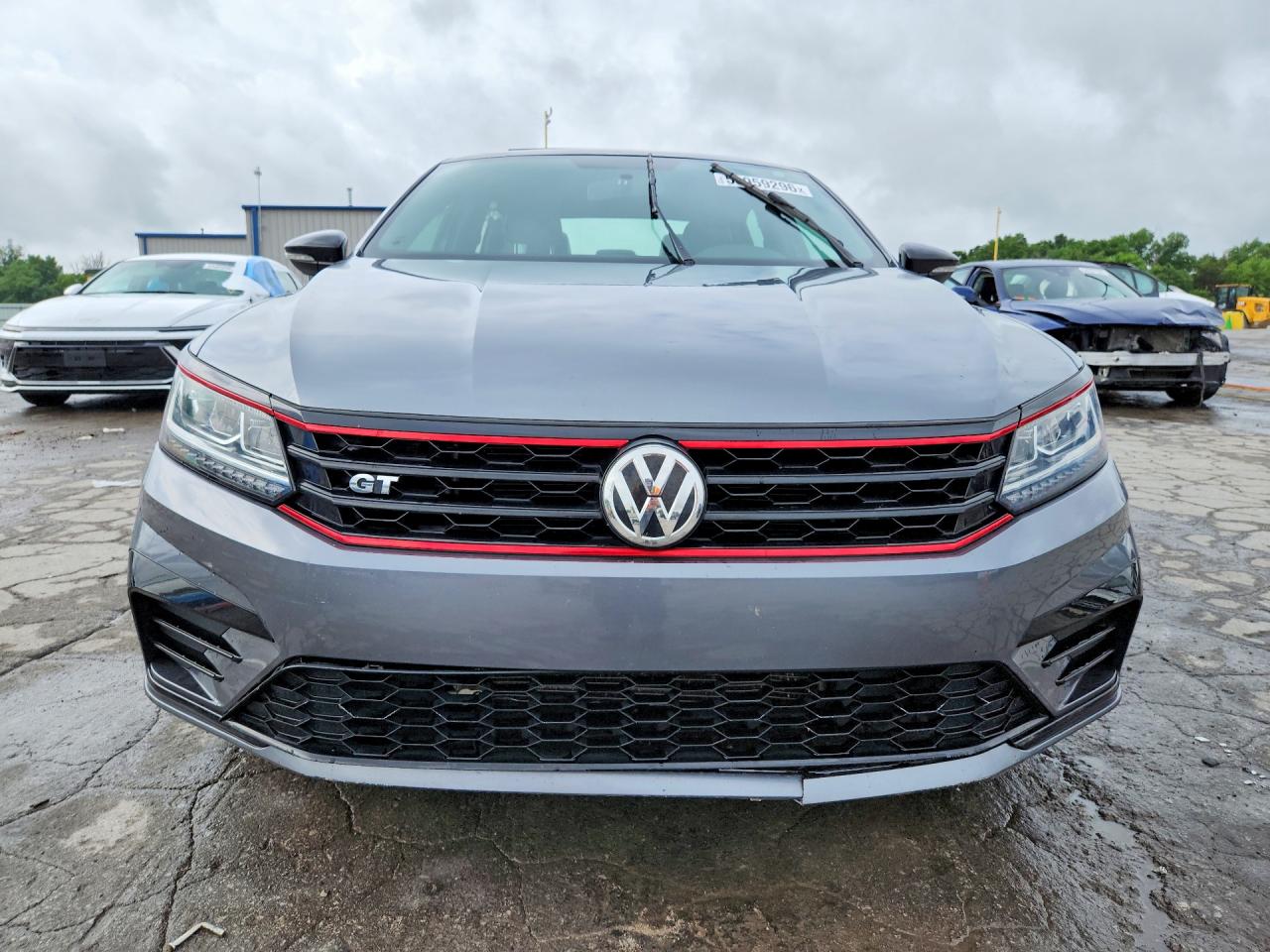 2018 Volkswagen Passat Gt Серый vin: 1VWJM7A30JC038741