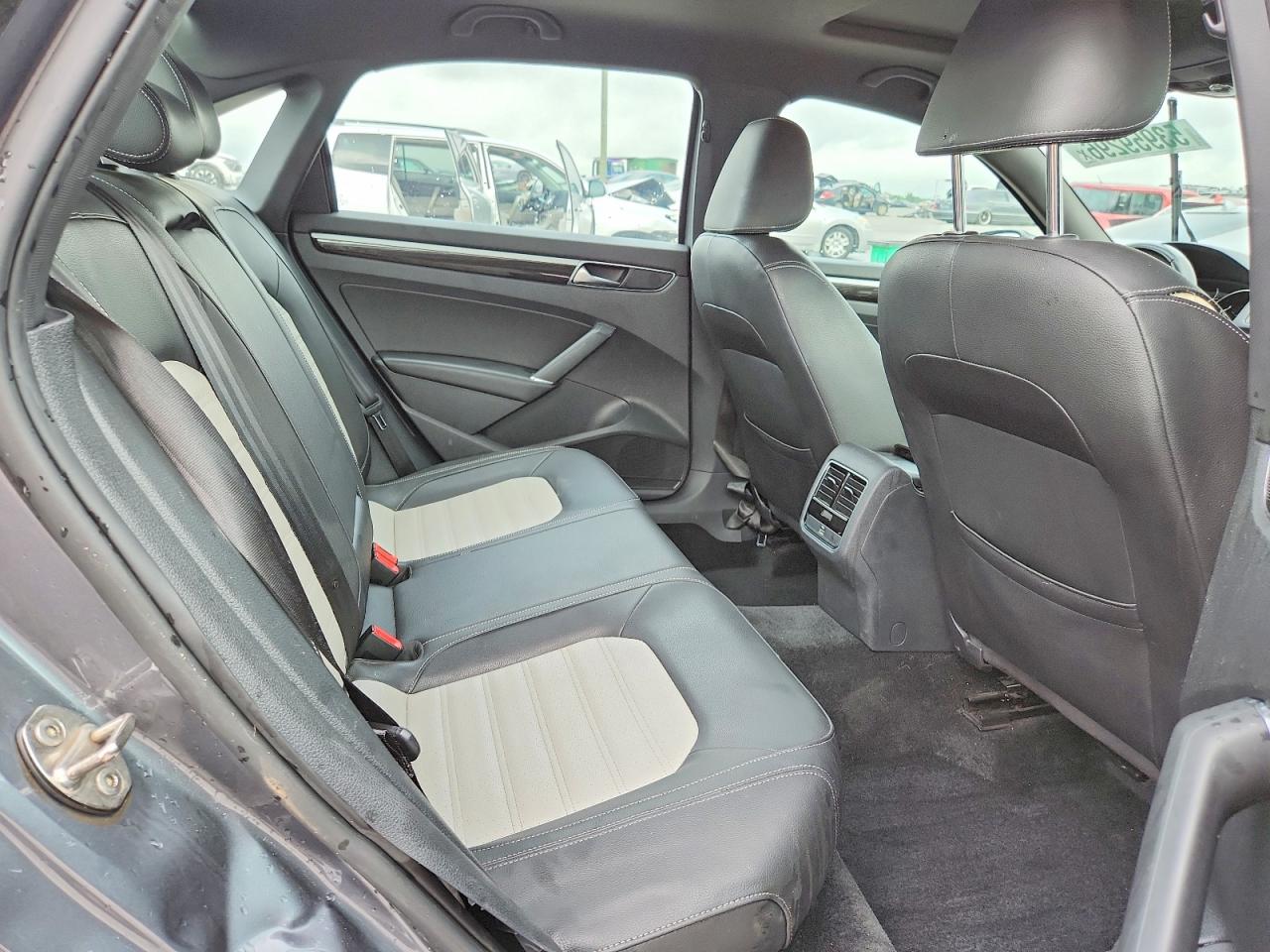 2018 Volkswagen Passat Gt Серый vin: 1VWJM7A30JC038741