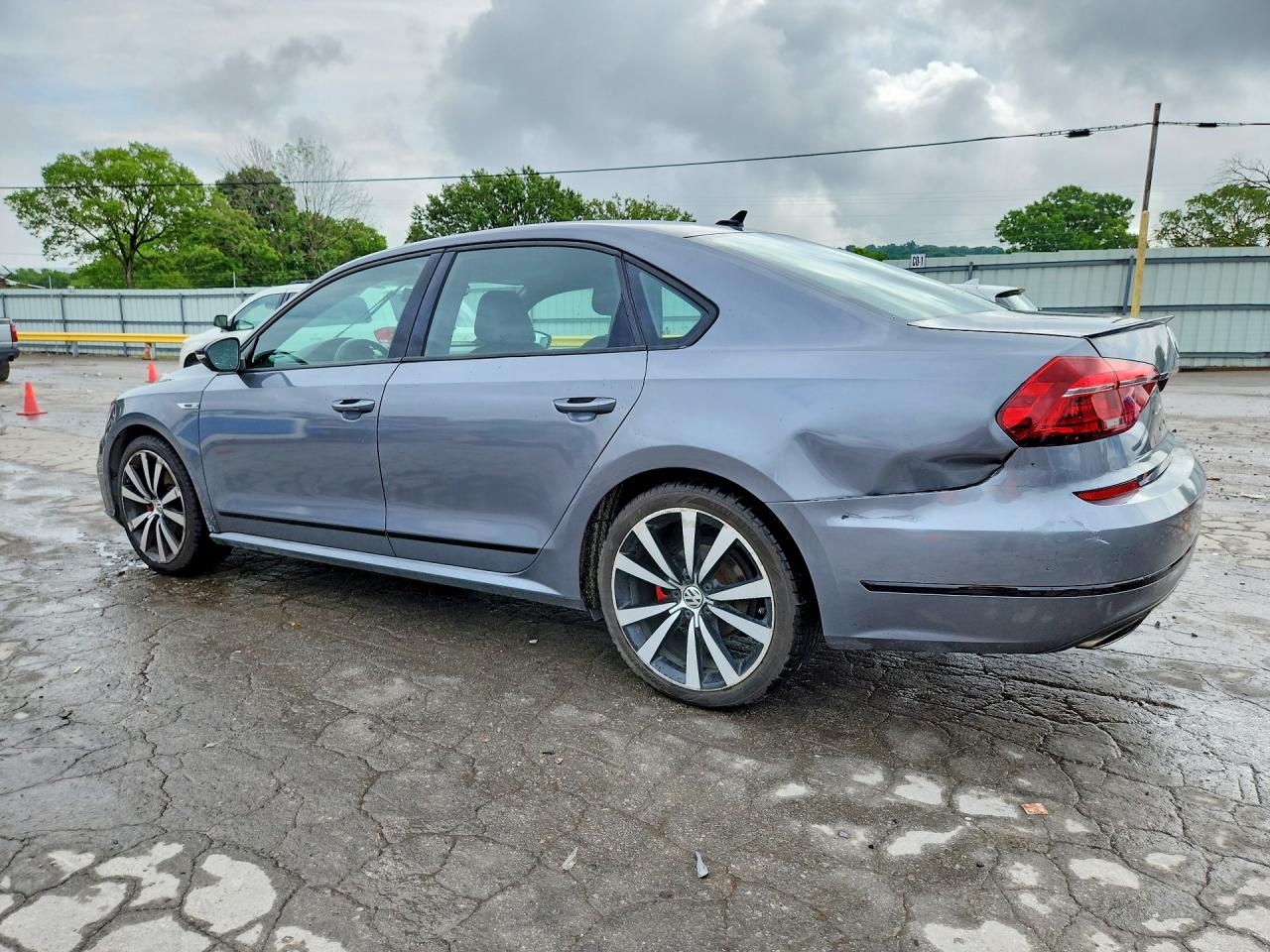 2018 Volkswagen Passat Gt Серый vin: 1VWJM7A30JC038741