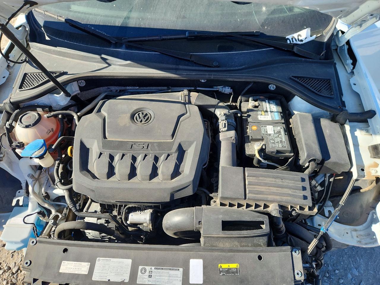 2019 Volkswagen Passat Wolfsburg White vin: 1VWLA7A33KC001900