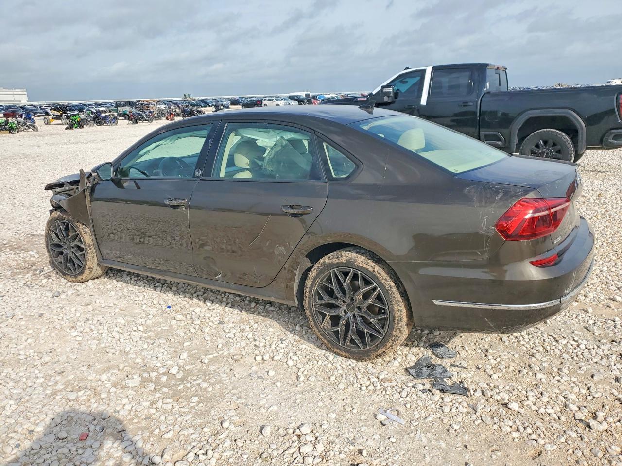 2019 Volkswagen Passat Wolfsburg Brown vin: 1VWLA7A35KC006631
