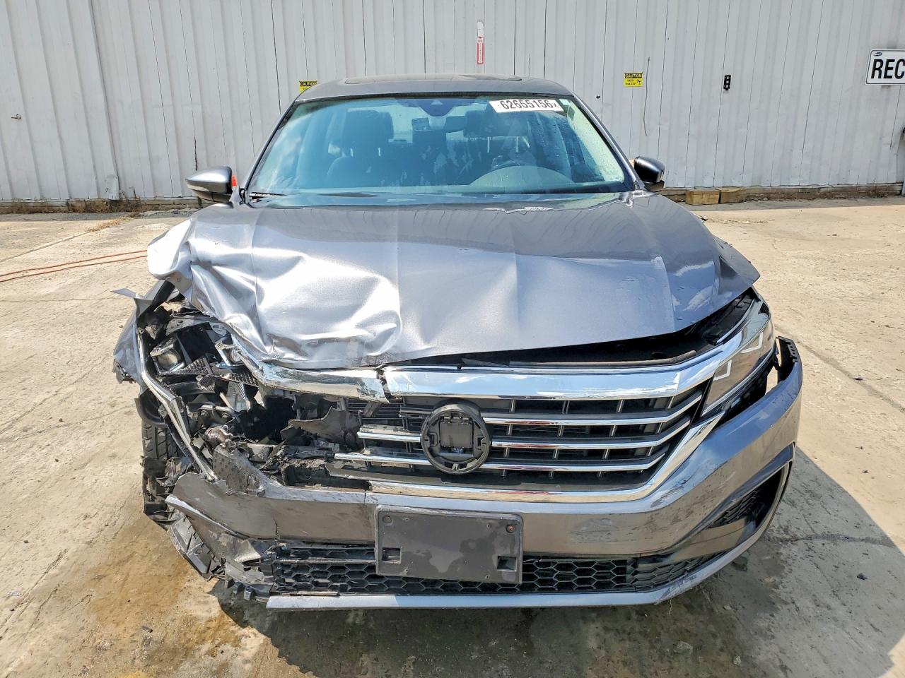 2020 Volkswagen Passat R-line Silver vin: 1VWMA7A34LC025628