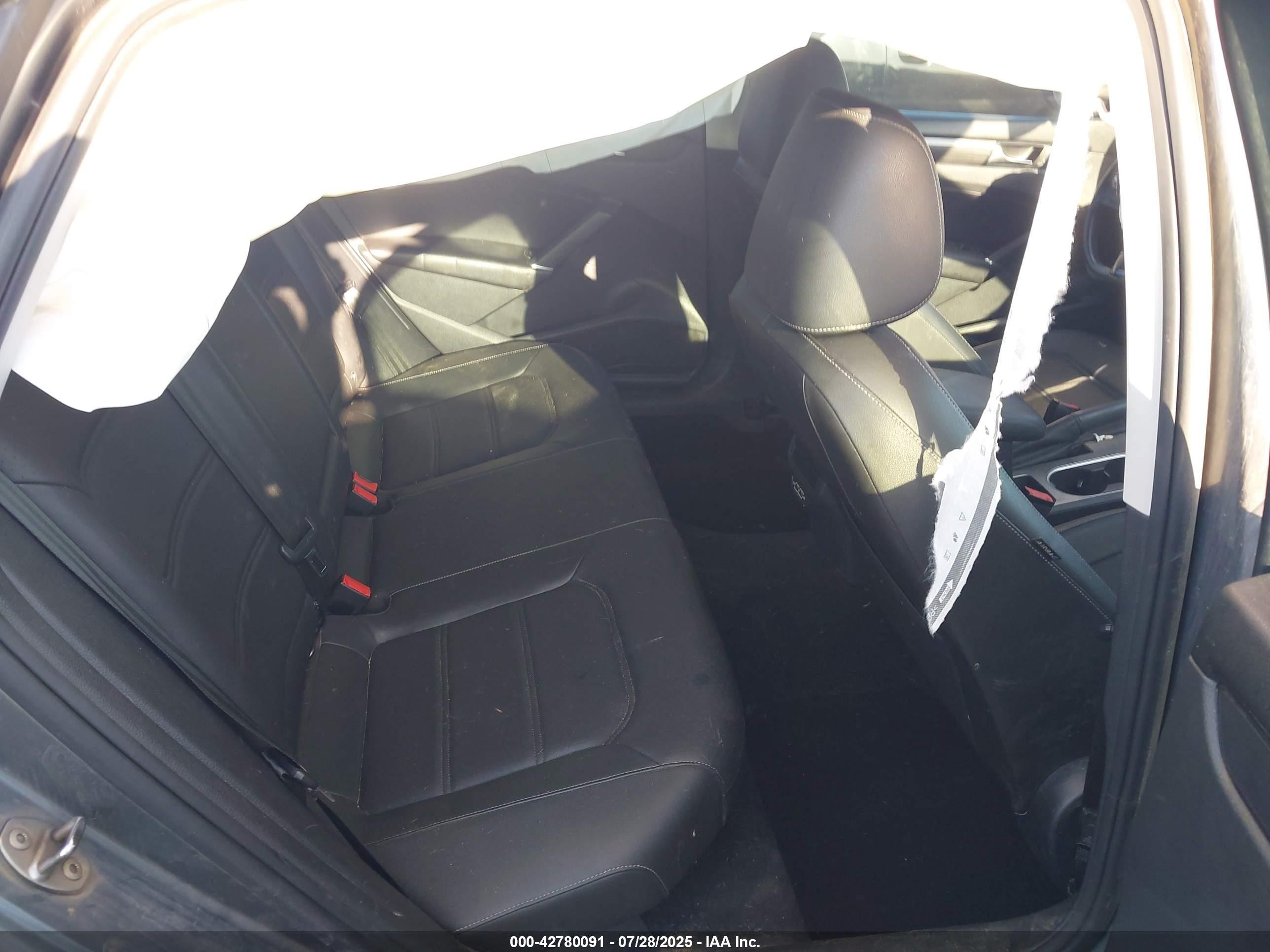 2020 Volkswagen Passat 2.0t R-line Серый vin: 1VWMA7A37LC007589