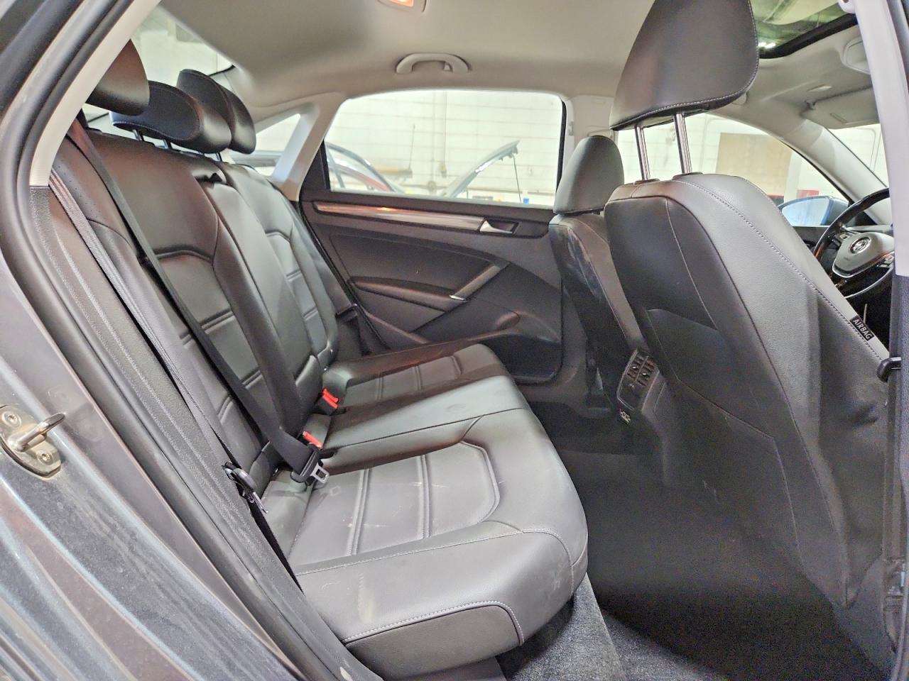 2020 Volkswagen Passat R-line Gray vin: 1VWMA7A38LC013496