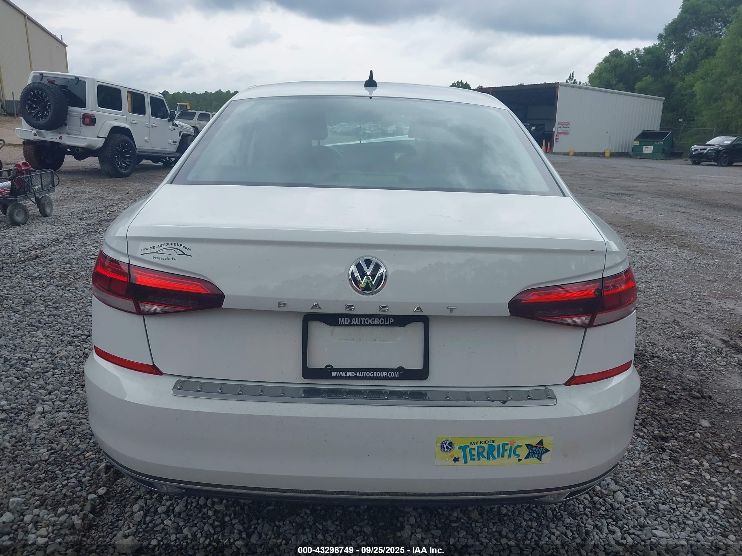 2021 Volkswagen Passat 2.0t Se Белый vin: 1VWSA7A30MC000072
