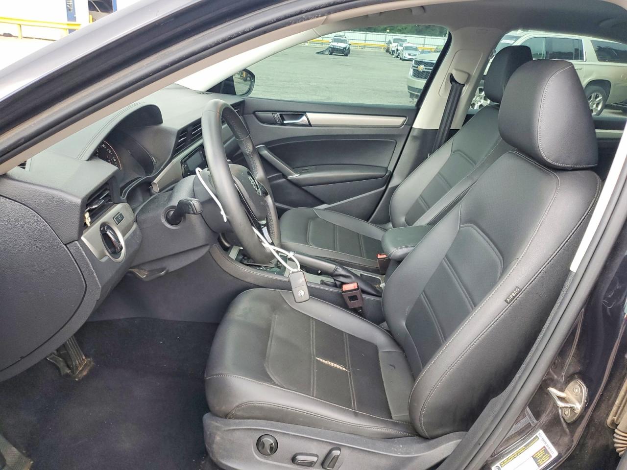 2021 Volkswagen Passat Se Black vin: 1VWSA7A30MC008673