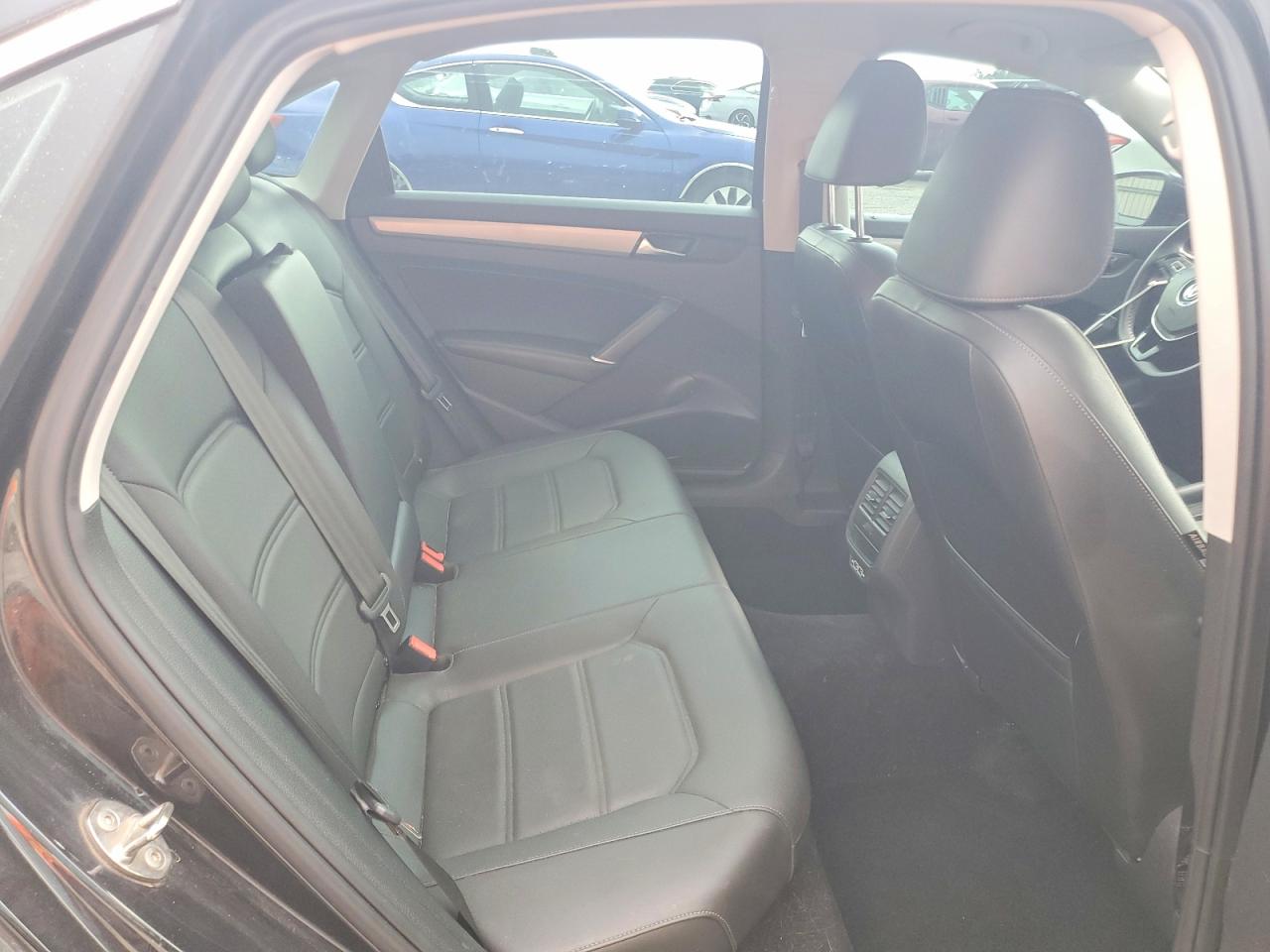 2021 Volkswagen Passat Se Black vin: 1VWSA7A30MC008673