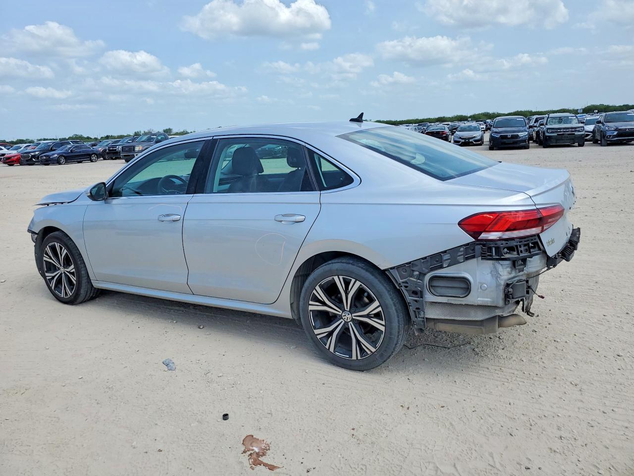 2021 Volkswagen Passat Se Silver vin: 1VWSA7A33MC005783