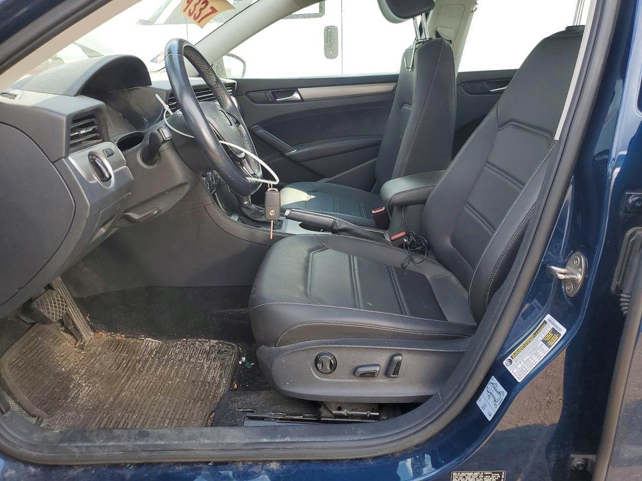 2020 Volkswagen Passat Se Blue vin: 1VWSA7A34LC007265