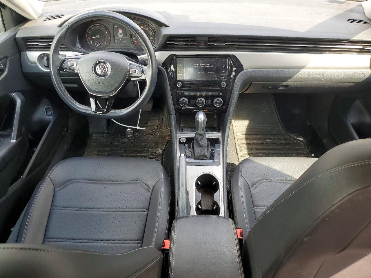 2020 Volkswagen Passat Se Blue vin: 1VWSA7A34LC007265