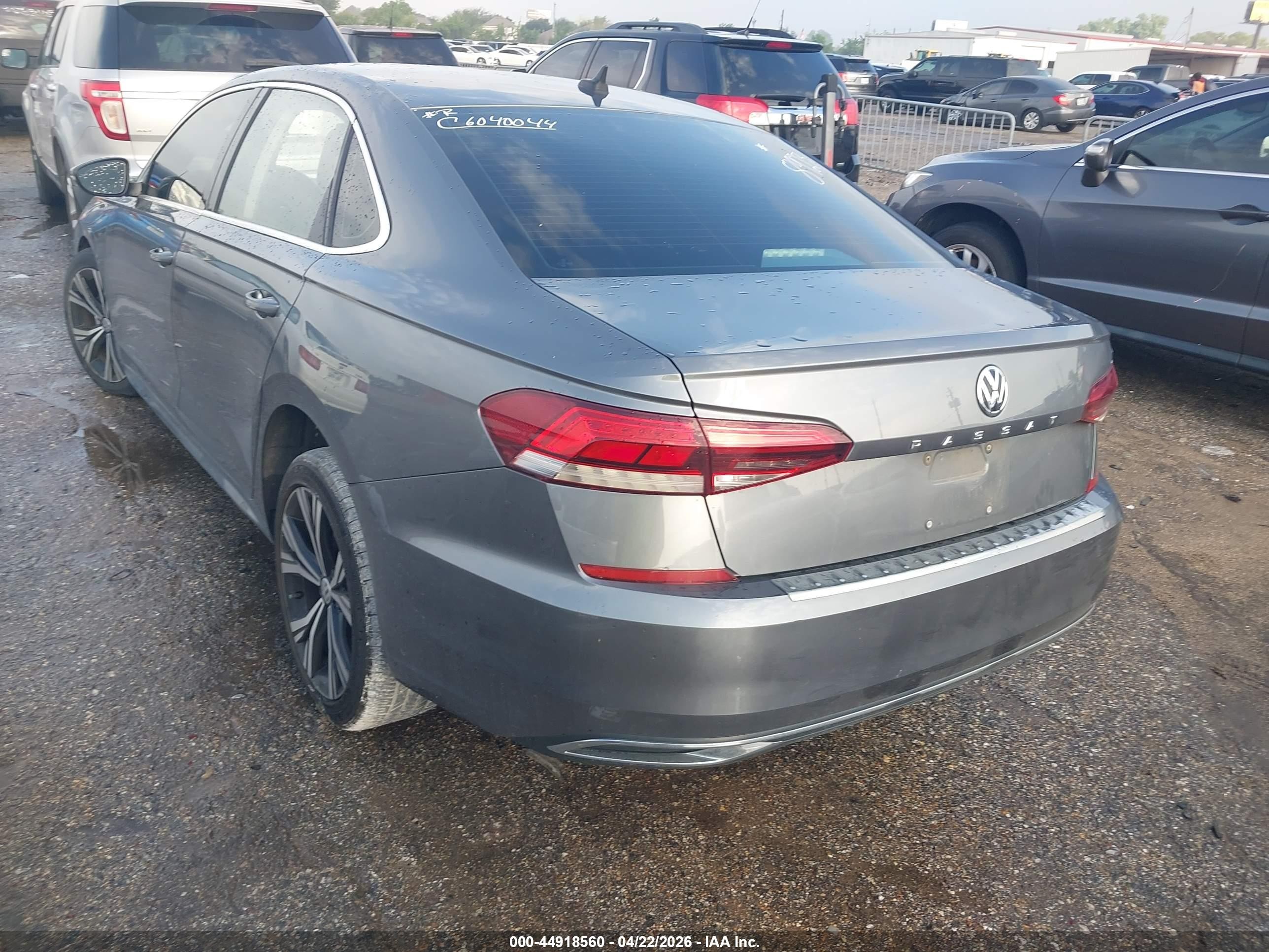 2022 Volkswagen Passat 2.0t Se Серый vin: 1VWSA7A36NC008923