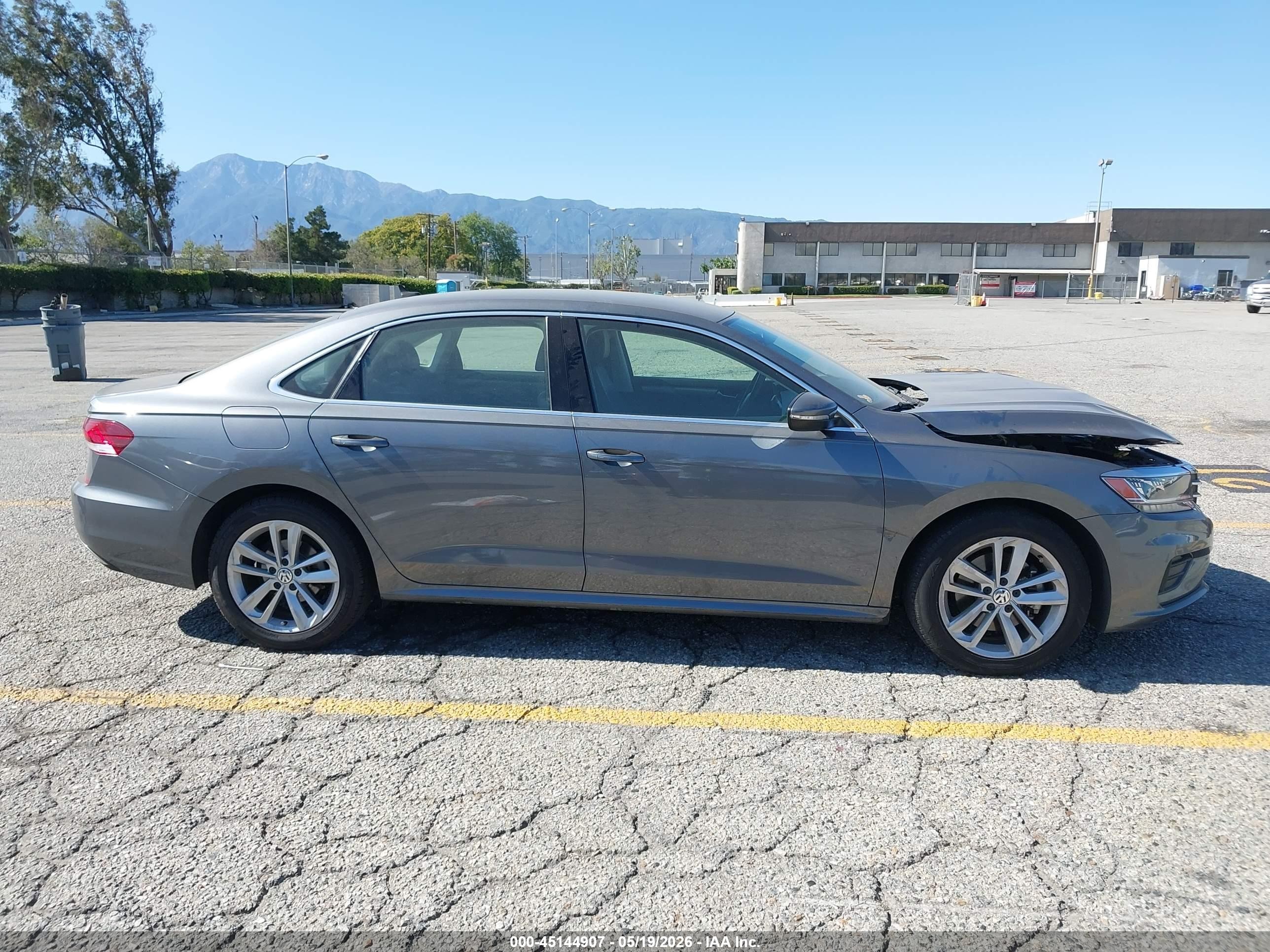 2020 Volkswagen Passat 2.0t Se Gray vin: 1VWSA7A37LC020348