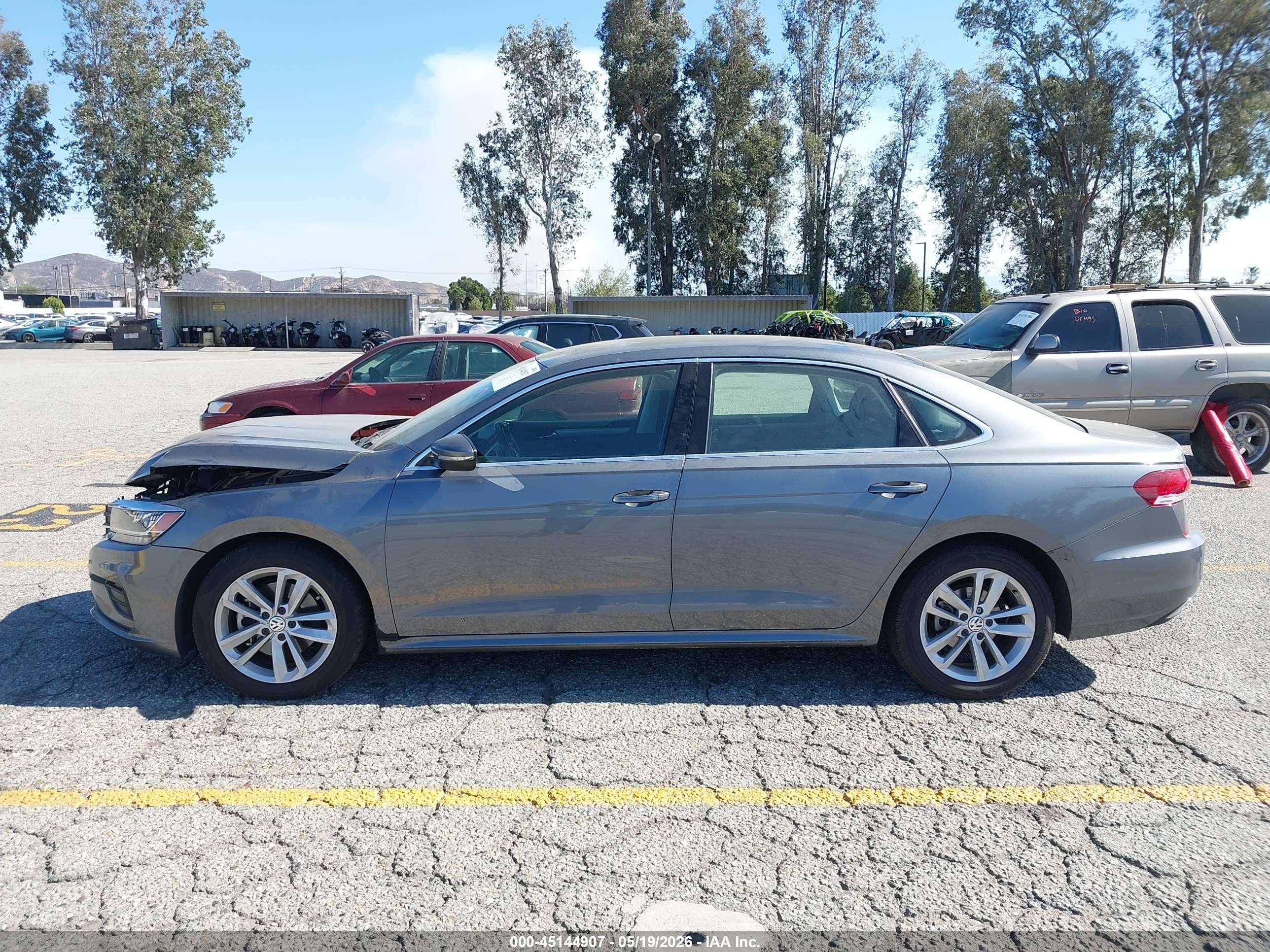 2020 Volkswagen Passat 2.0t Se Gray vin: 1VWSA7A37LC020348