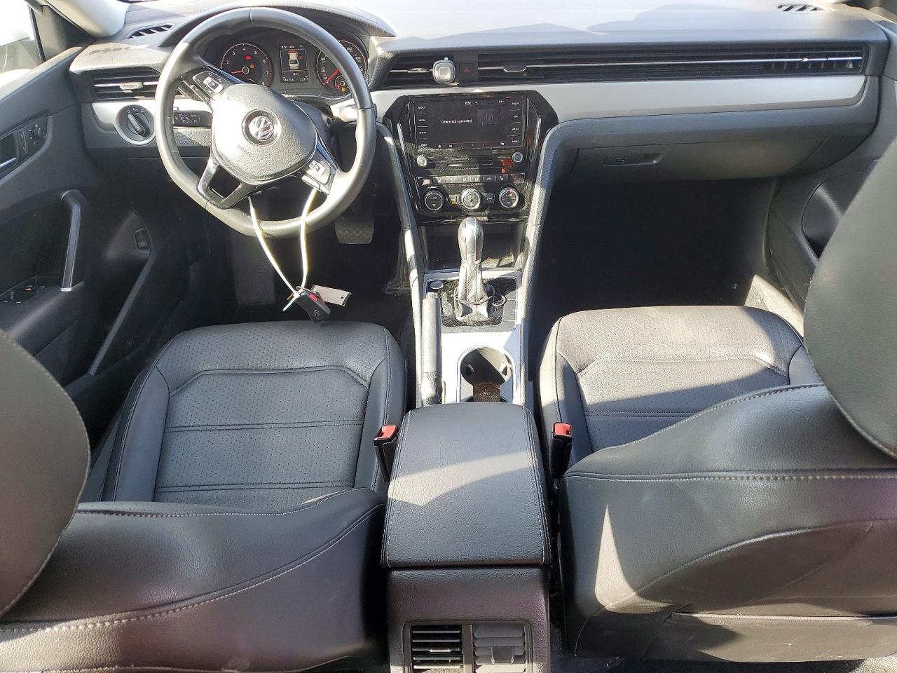 2021 Volkswagen Passat Se White vin: 1VWSA7A37MC001008