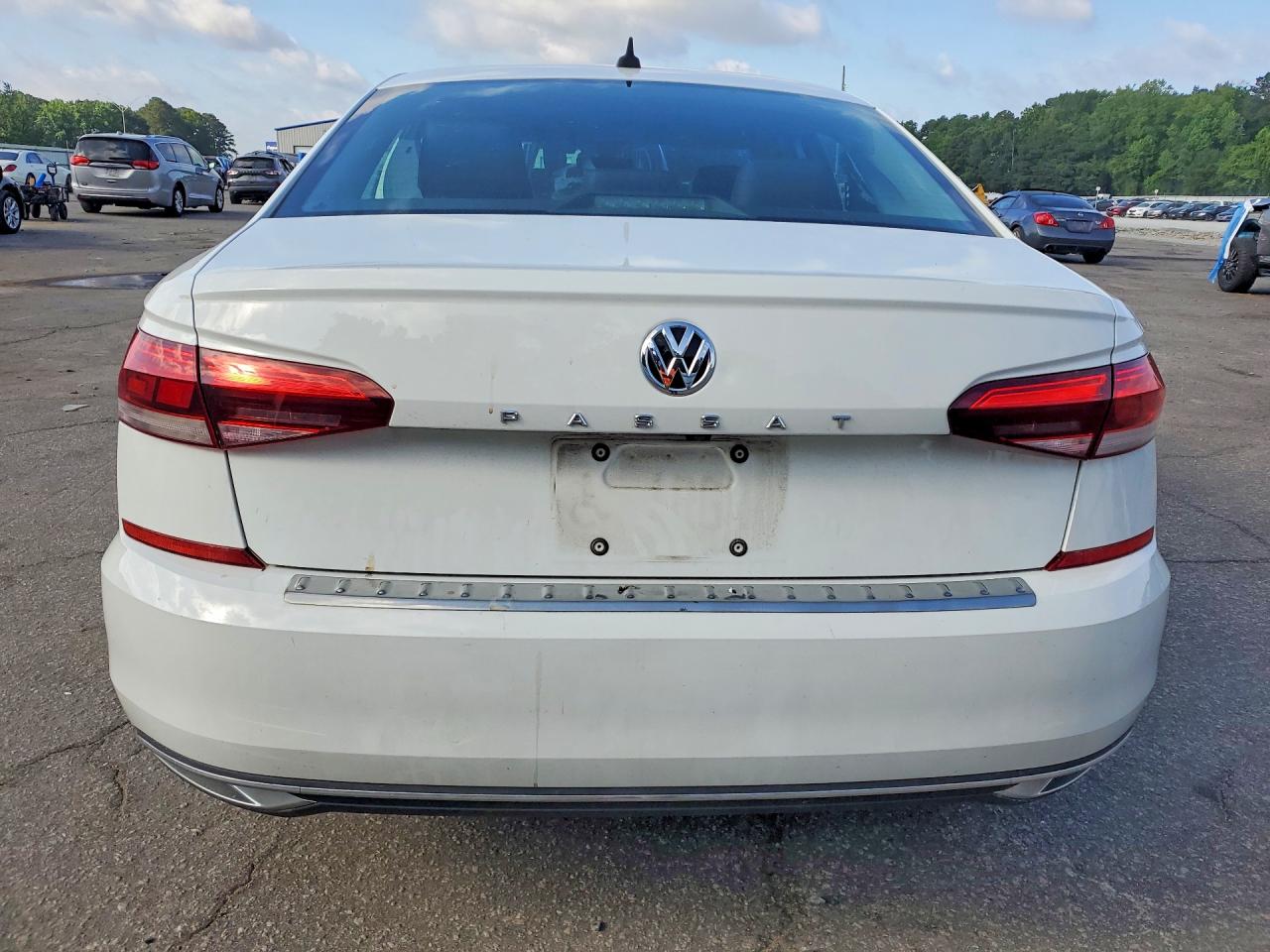 2021 Volkswagen Passat Se White vin: 1VWSA7A37MC001008