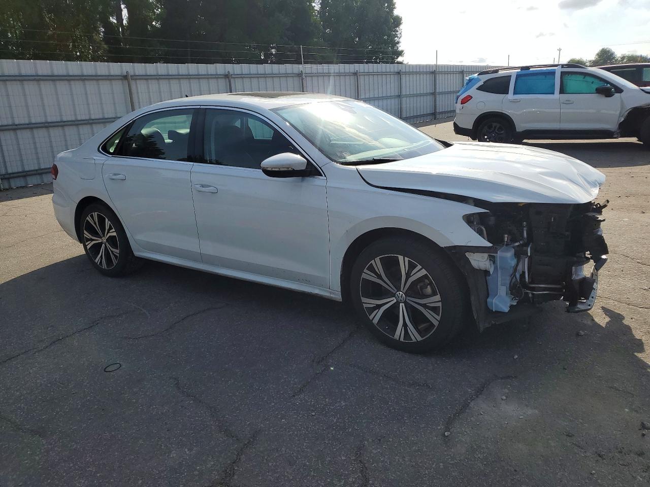 2021 Volkswagen Passat Se White vin: 1VWSA7A37MC001008