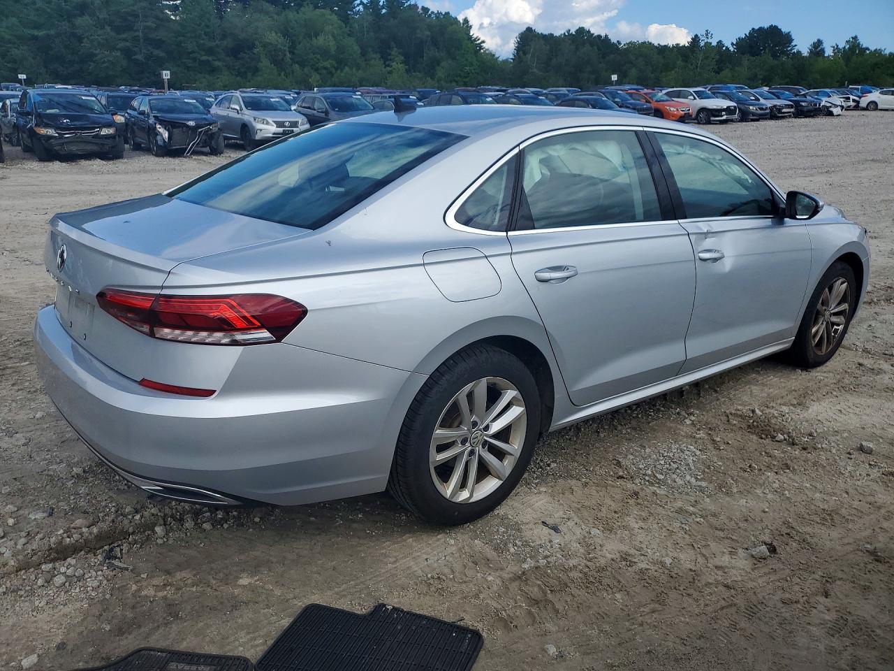 2020 Volkswagen Passat Se Silver vin: 1VWSA7A38LC012081