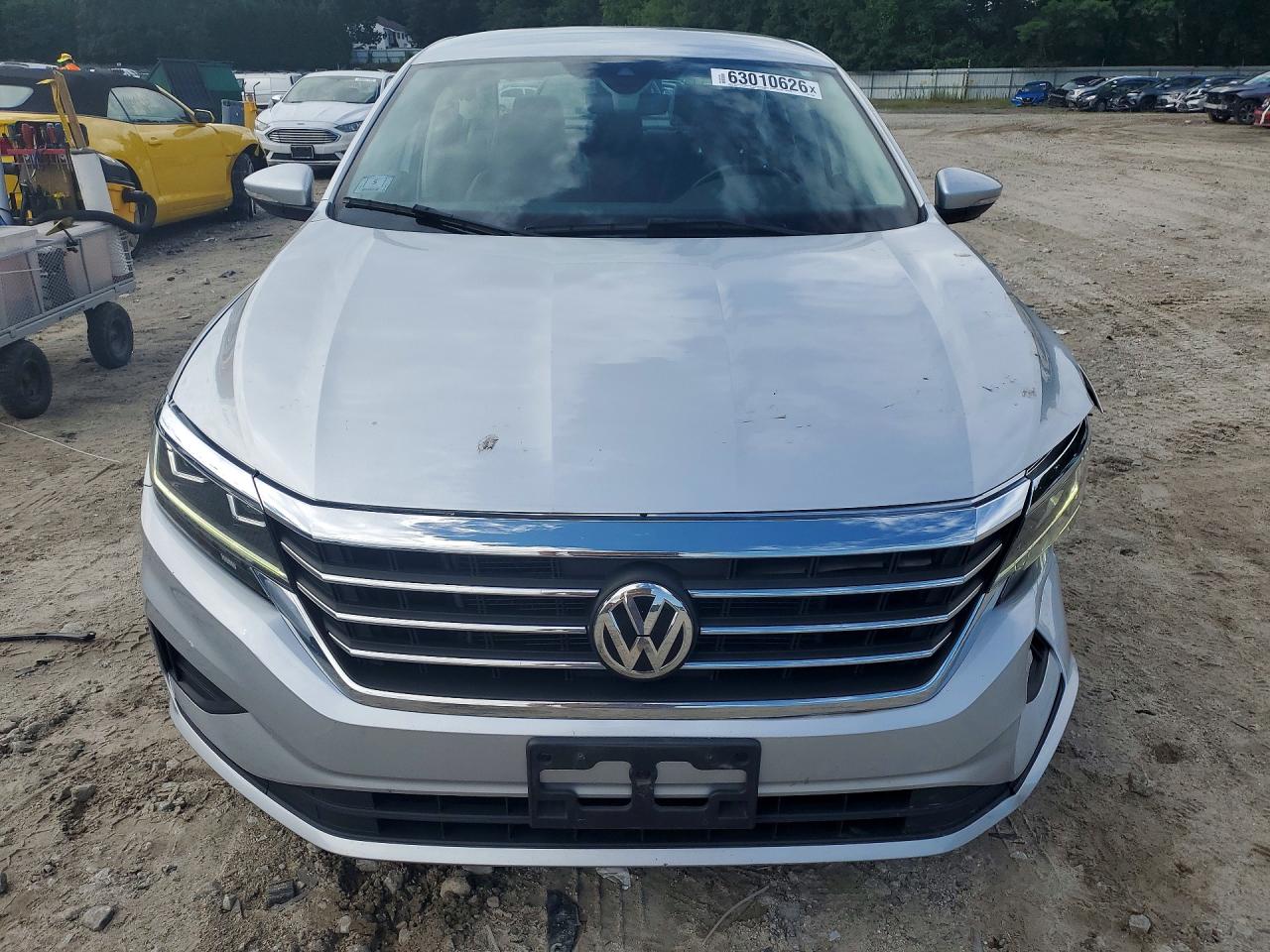 2020 Volkswagen Passat Se Silver vin: 1VWSA7A38LC012081