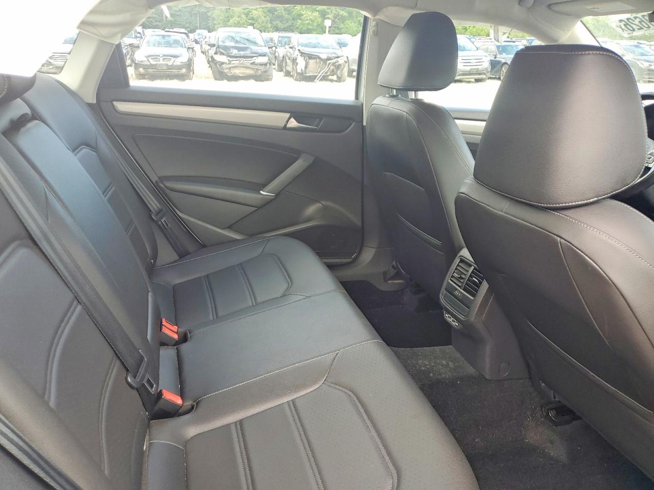 2020 Volkswagen Passat Se Silver vin: 1VWSA7A38LC012081