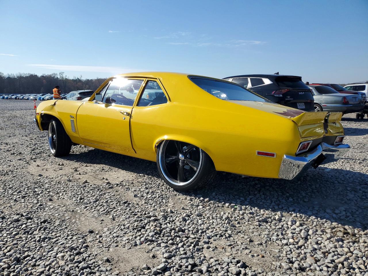 1972 Chev Nova Желтый vin: 1X27F2W377325