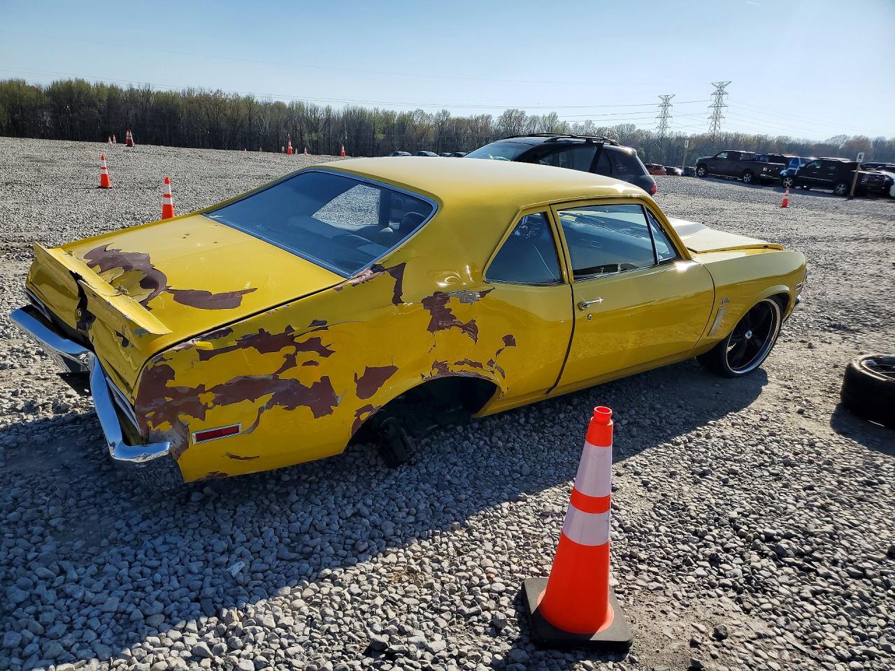 1972 Chev Nova Желтый vin: 1X27F2W377325