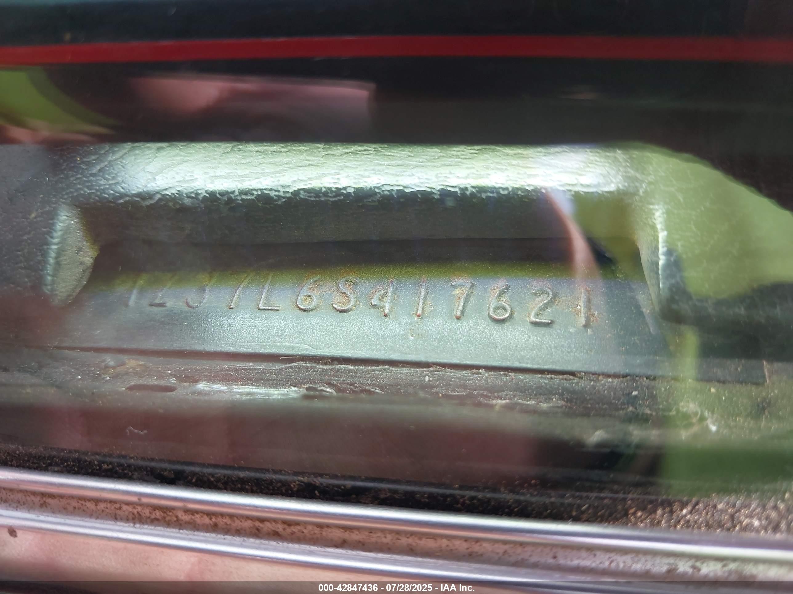 1976 Chevrolet Corvette   Красный vin: 1X37L6S417621    