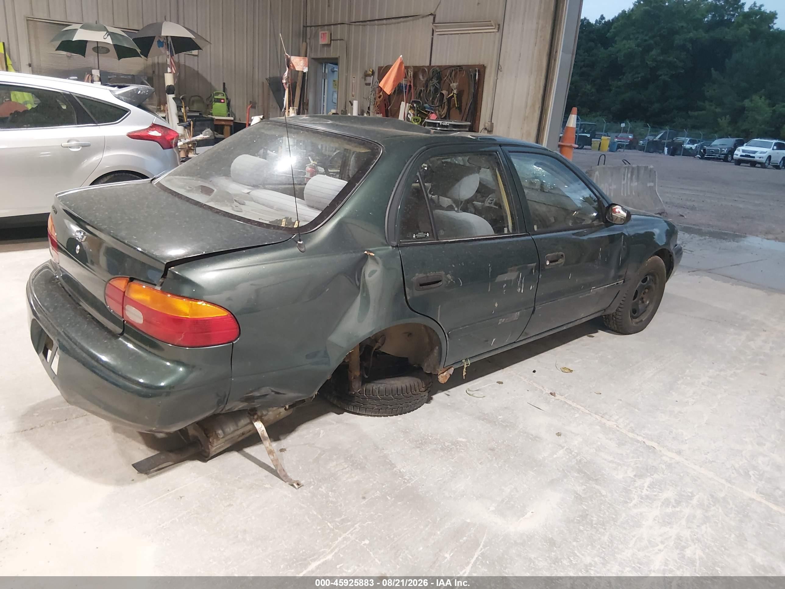 2002 Chevrolet Prizm   Green vin: 1Y1SK52832Z401457
