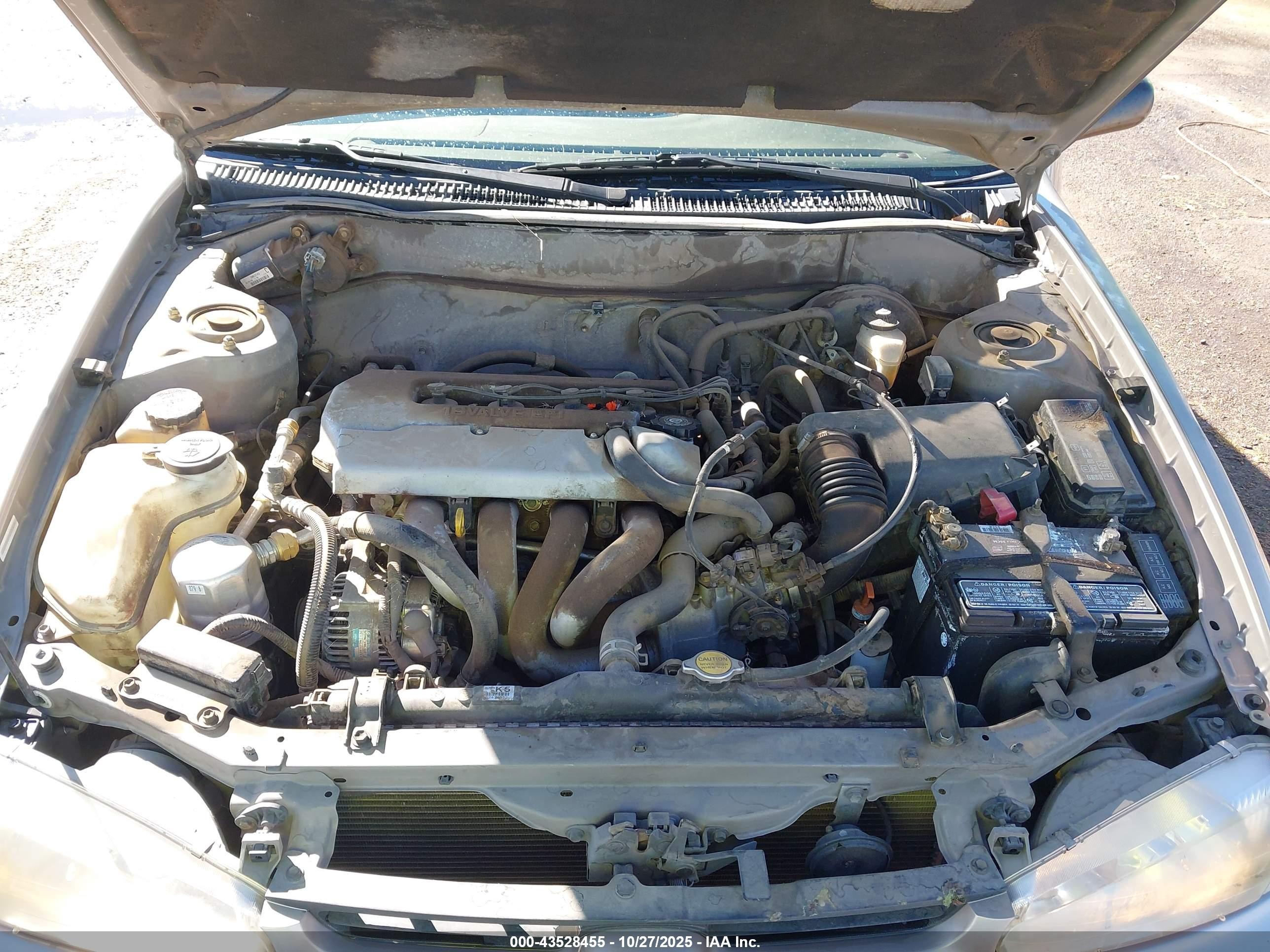 1998 Chevrolet Prizm   Желто-коричневый vin: 1Y1SK5285WZ437270